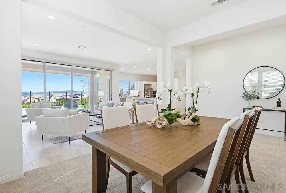 https://cdn.realtyfeed.com/cdn/127/260008198/f679bfbd66a7504487cf7bf4a92a6c28.webp