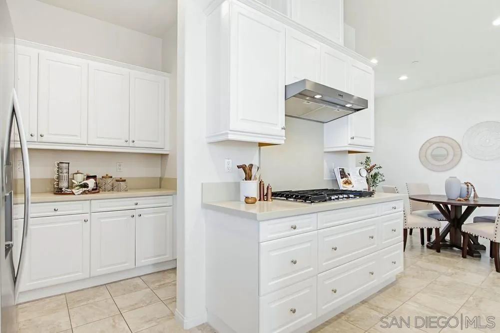 https://cdn.realtyfeed.com/cdn/127/260008198/f7cb171534b2c4f079a3a6ca9981c9db.webp