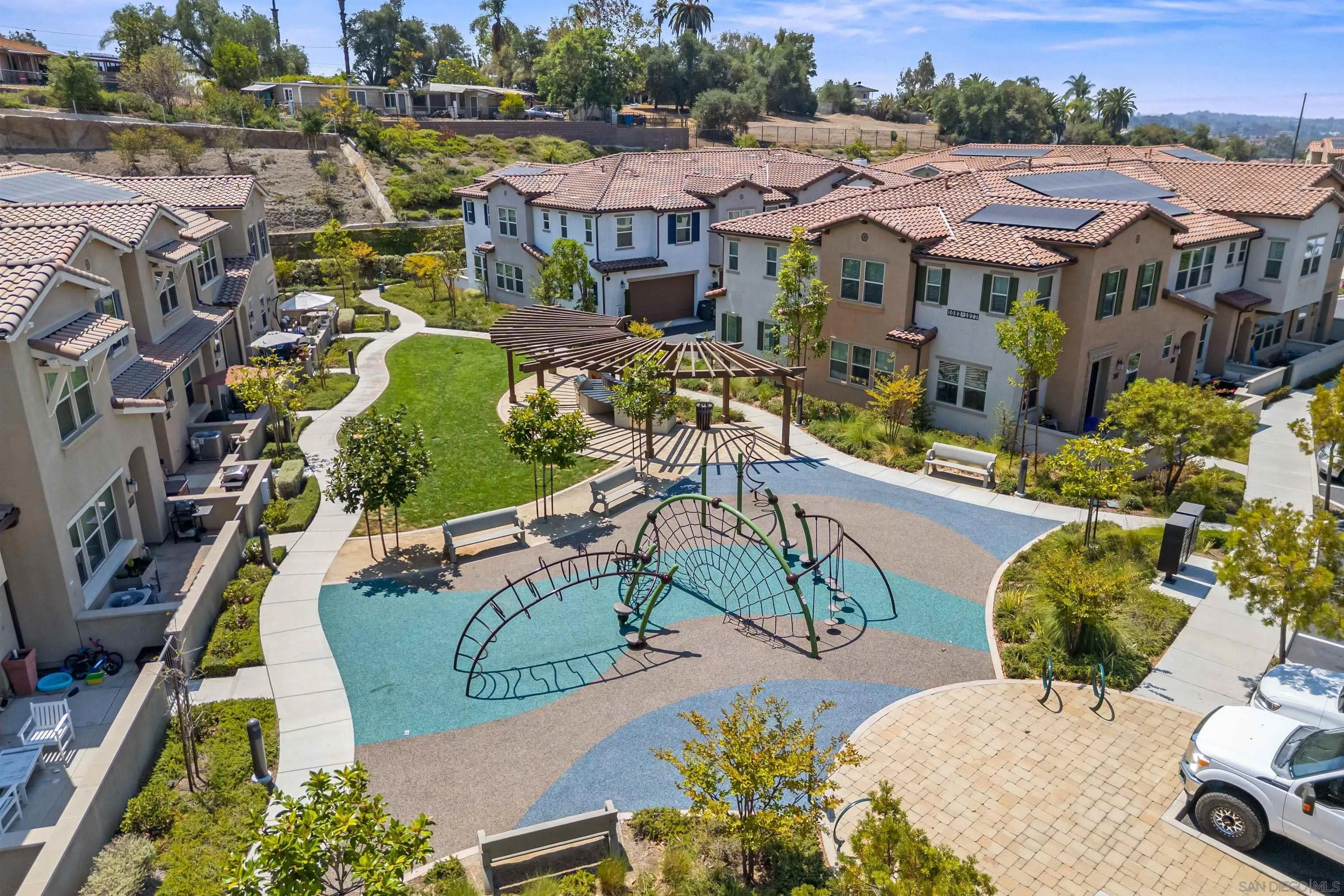 https://cdn.realtyfeed.com/cdn/127/2600082/242aa27cb6060af527c73dc19063695b.webp