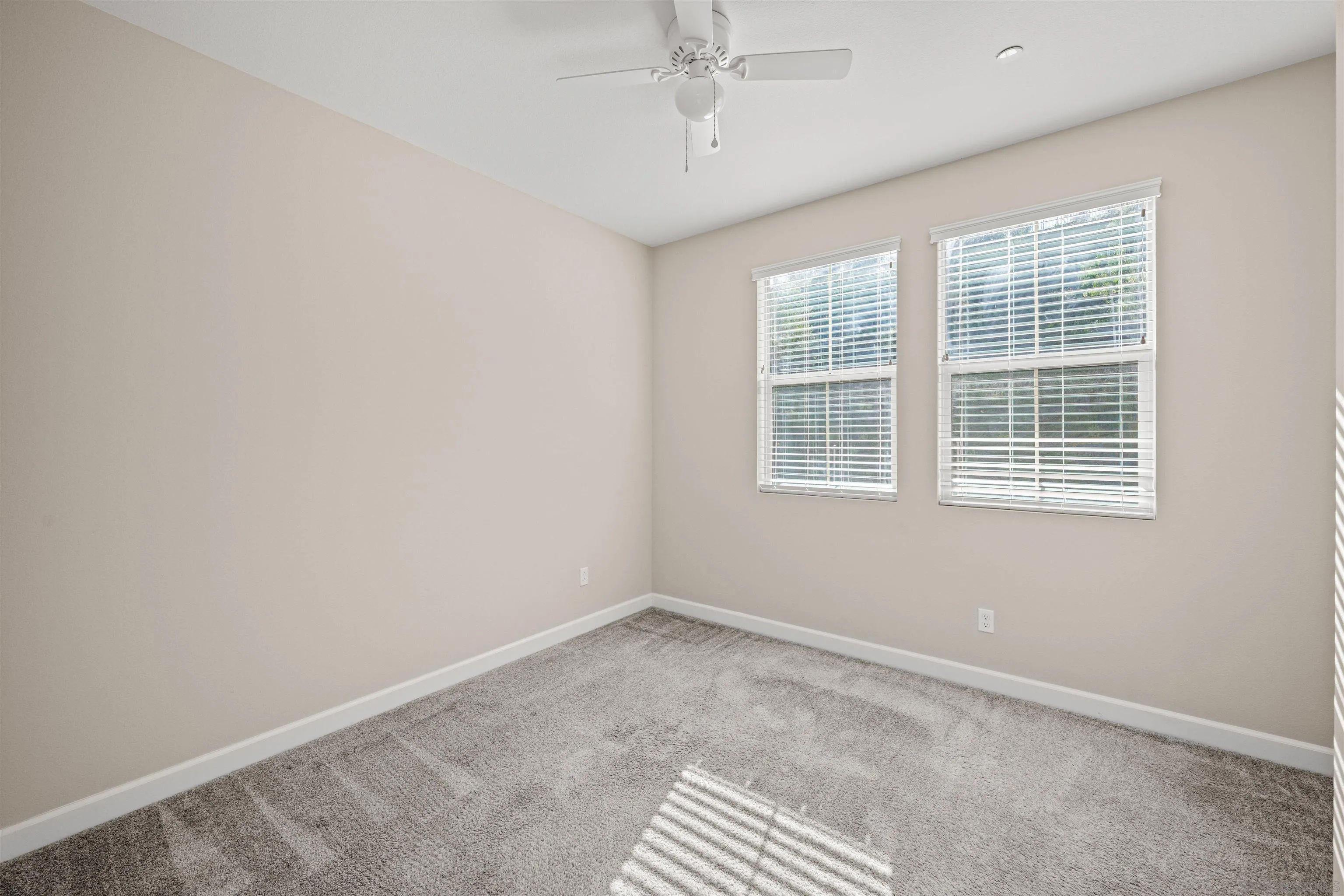 https://cdn.realtyfeed.com/cdn/127/2600082/8d945468caf58e2044fea77a920413d5.webp