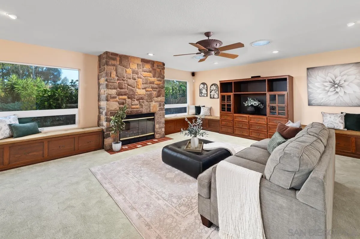 https://cdn.realtyfeed.com/cdn/127/260008201/57f63fd6dd438d726ca24fd555f30386.webp