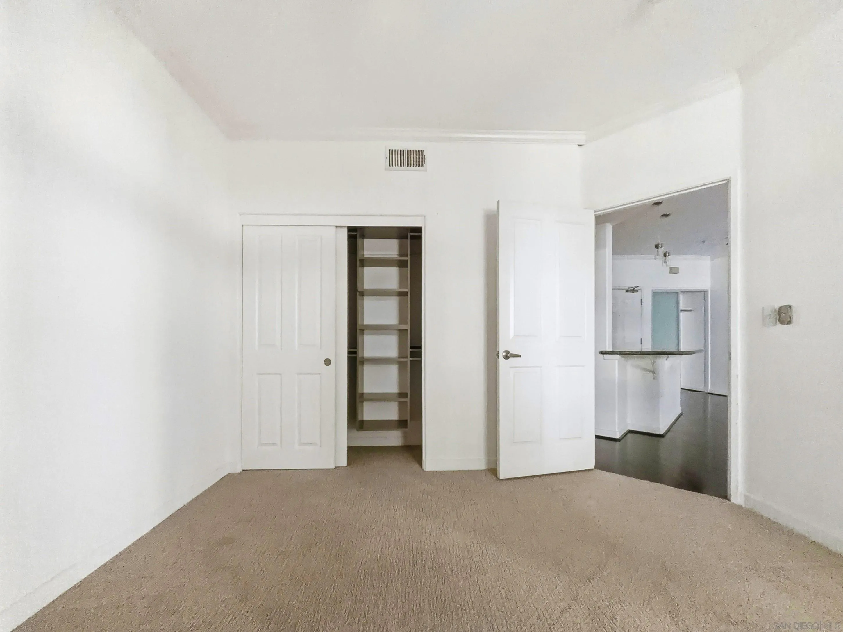 Photo #21: 260008205 Listing: Photo #21