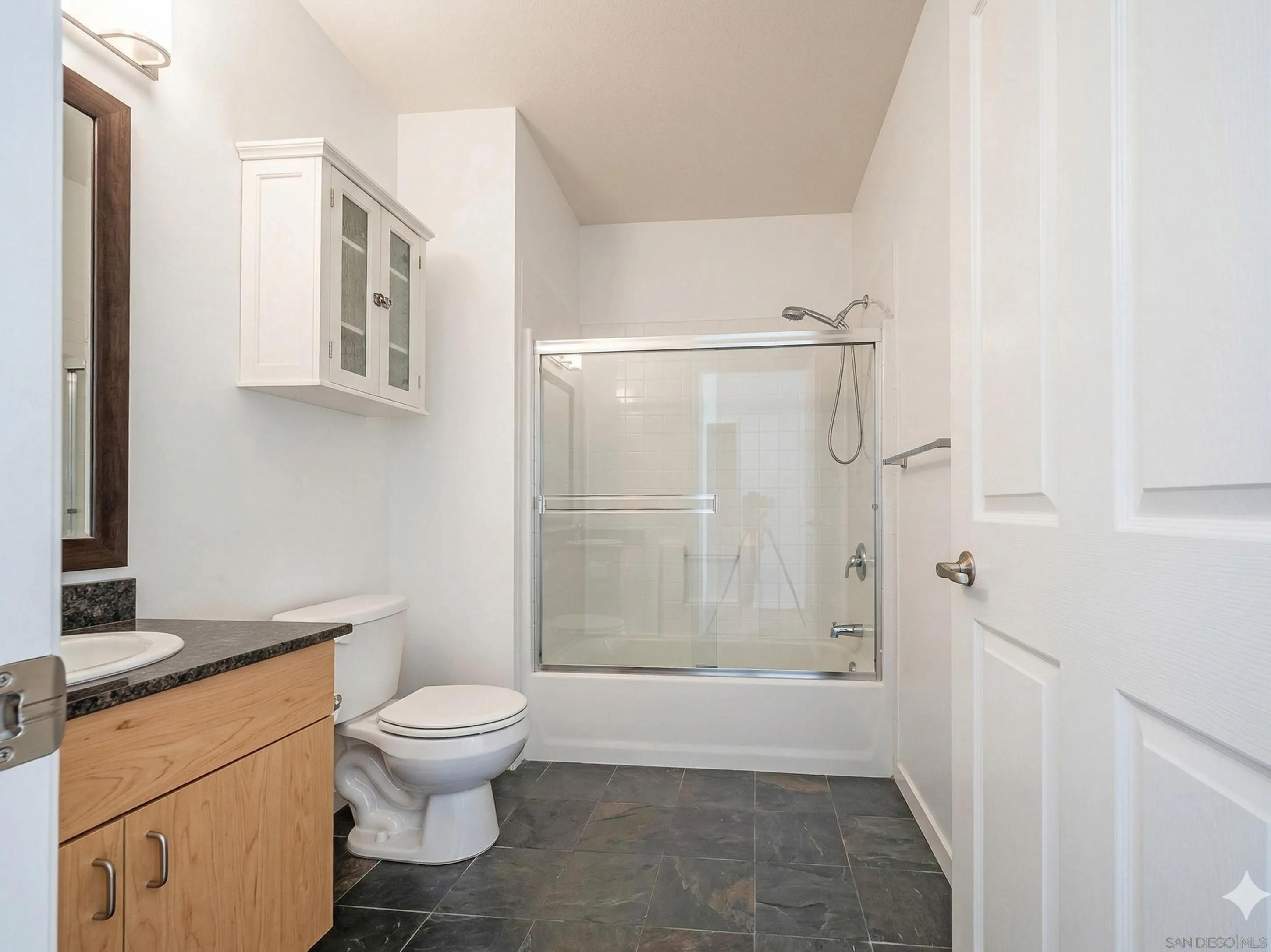 Photo #23: 260008205 Listing: Photo #23