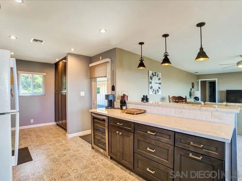https://cdn.realtyfeed.com/cdn/127/260008206/2fe4578810209ced6b2d0363f2834f8b.webp