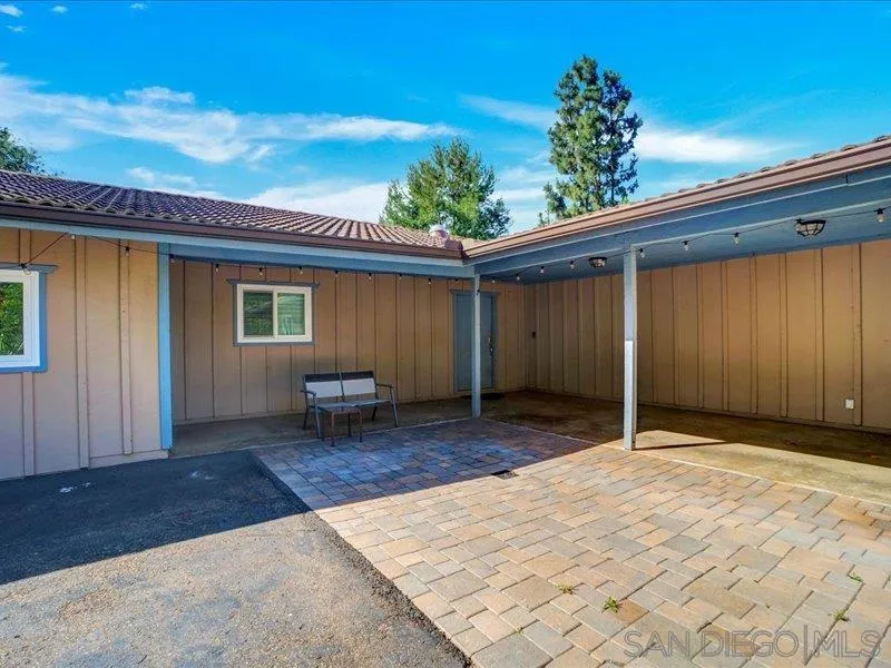 https://cdn.realtyfeed.com/cdn/127/260008206/3ba25935da27726508ef5f4418e82d01.webp