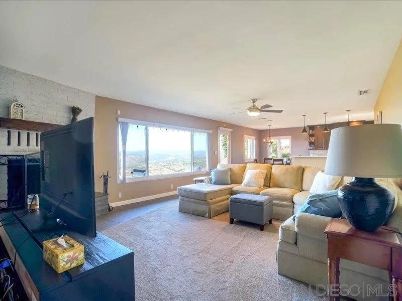 https://cdn.realtyfeed.com/cdn/127/260008206/3e4d1aa25c20739ebfdb36b8c5995bfe.webp