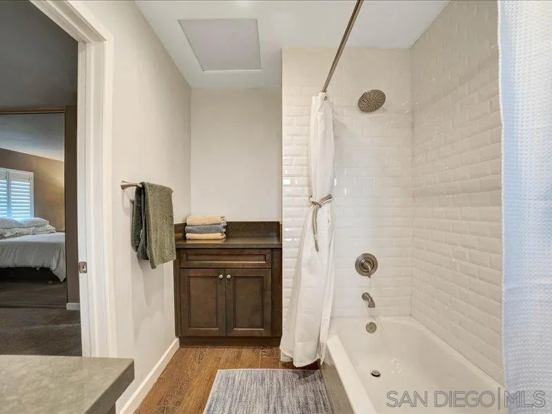 https://cdn.realtyfeed.com/cdn/127/260008206/b088a10b03affc9a51d3b3931a2587ba.webp