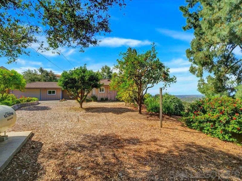 https://cdn.realtyfeed.com/cdn/127/260008206/d522e87e33776b892355f9ad4ee6a6f7.webp