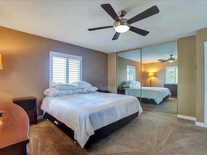 https://cdn.realtyfeed.com/cdn/127/260008206/fc86405610195a0577fd98fa81fbde14.webp