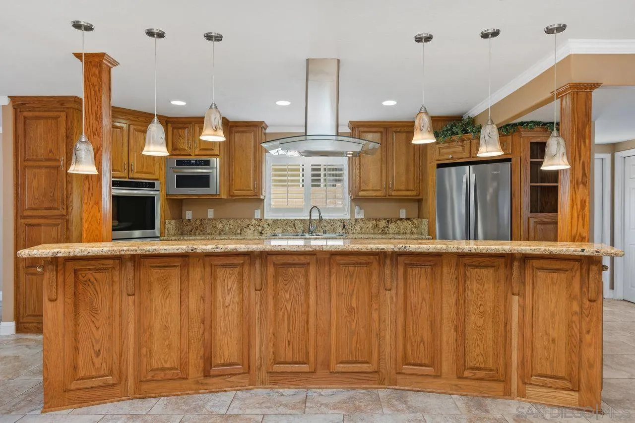 https://cdn.realtyfeed.com/cdn/127/260008218/5085672c2afcbf529825ceb5c1c5c75c.webp