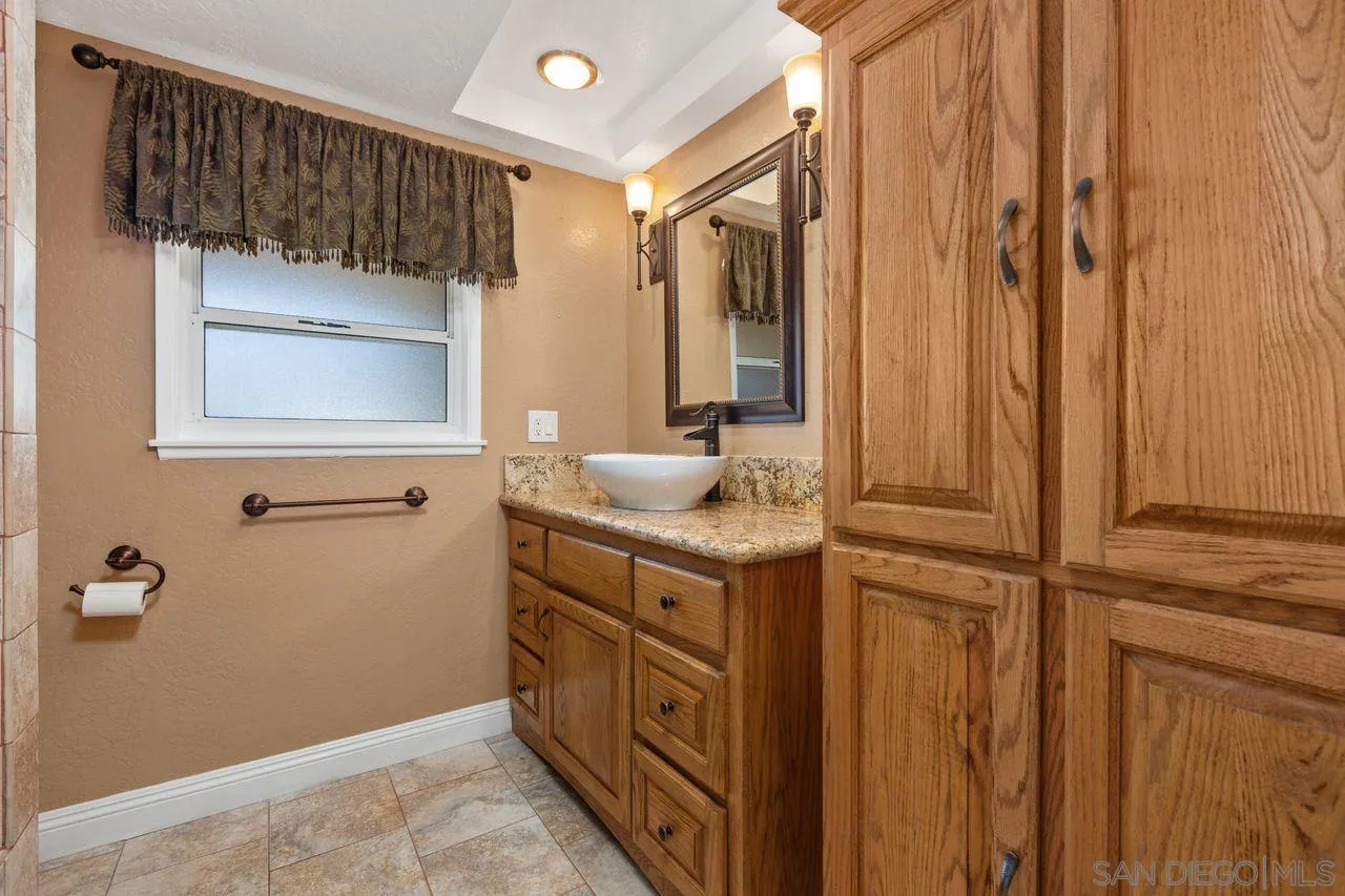https://cdn.realtyfeed.com/cdn/127/260008218/7f670efd9c6290275147c77bb157cf62.webp