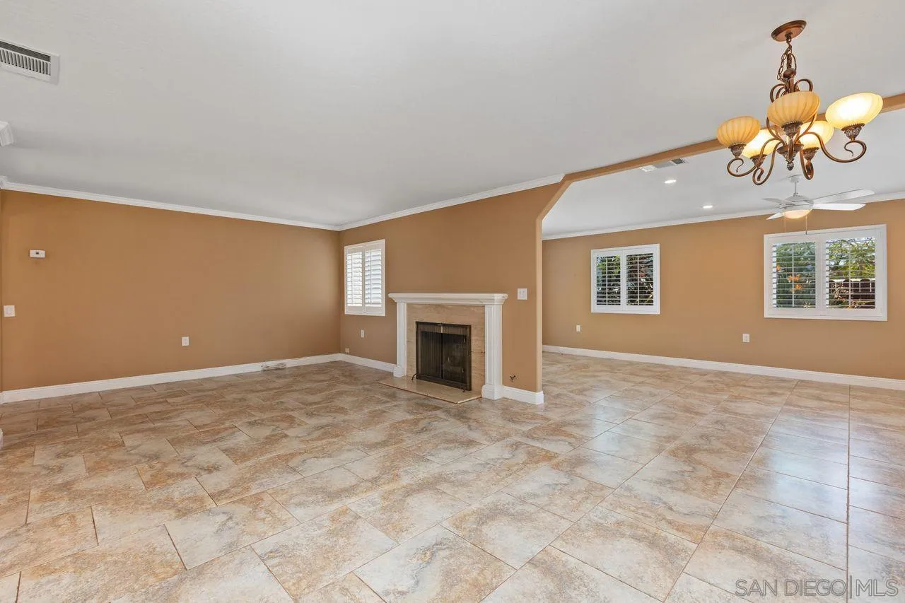 https://cdn.realtyfeed.com/cdn/127/260008218/d60a7699dd4bbe7ed5182aad42c1be1b.webp