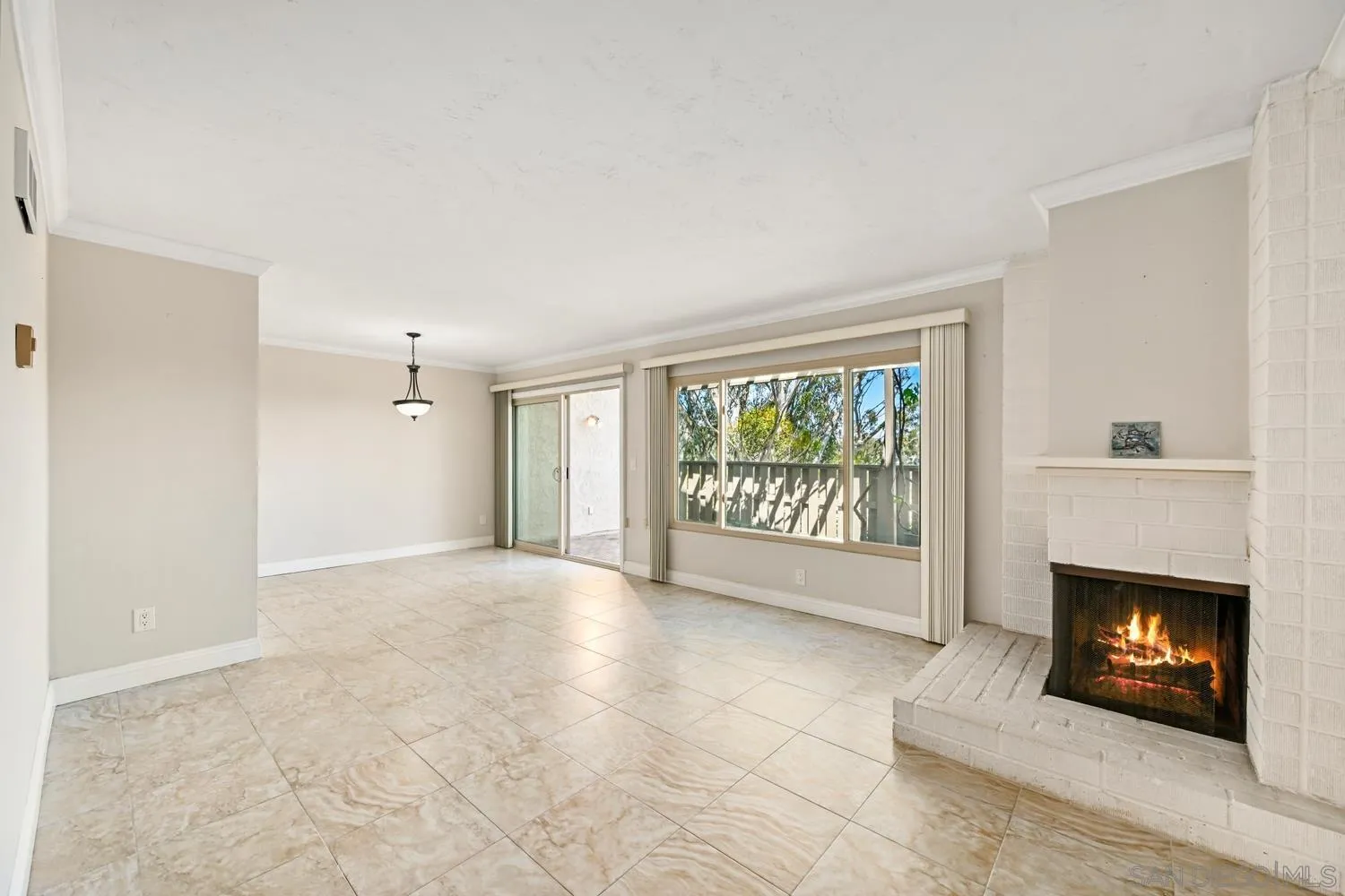 Photo #8: 260008221 Listing: Photo #8
