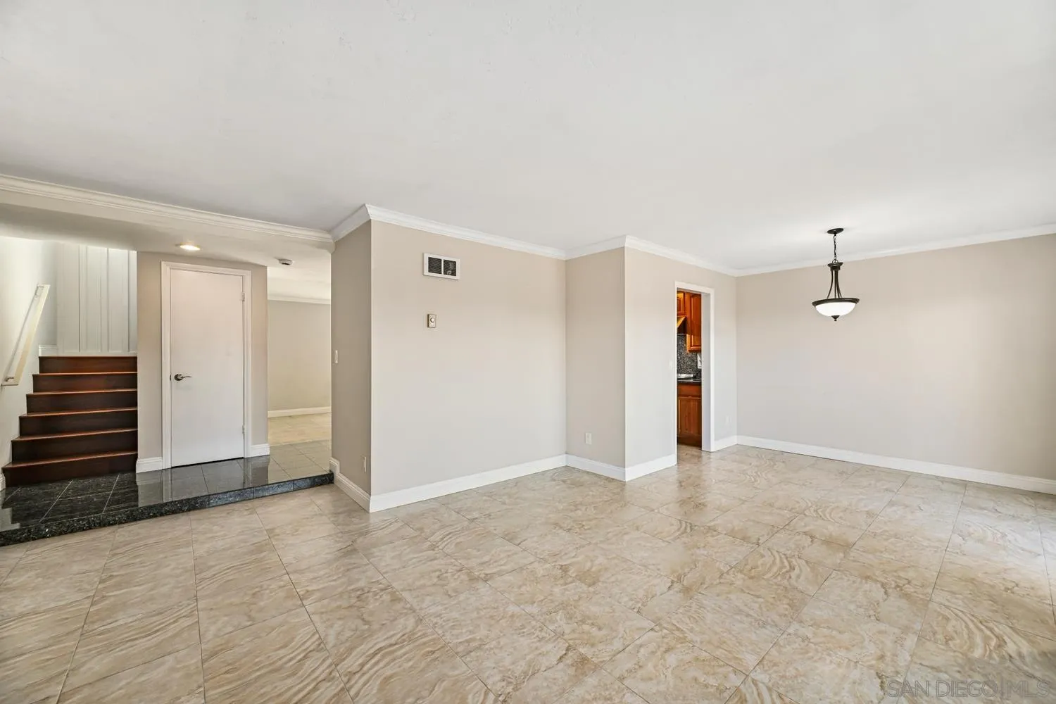 Photo #10: 260008221 Listing: Photo #10