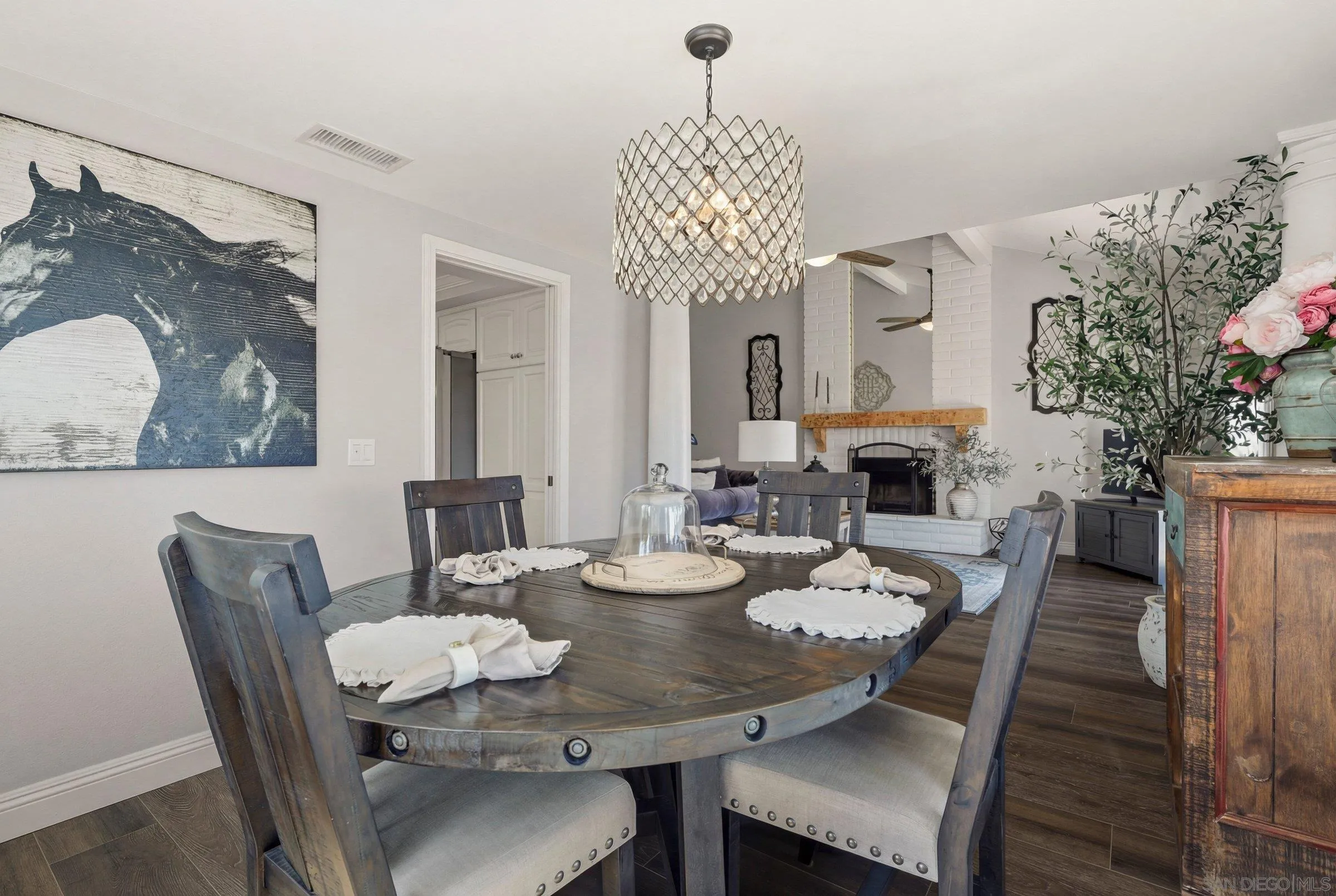 https://cdn.realtyfeed.com/cdn/127/260008222/0d557a07c4c1e55359f9fb7ced25d34f.webp