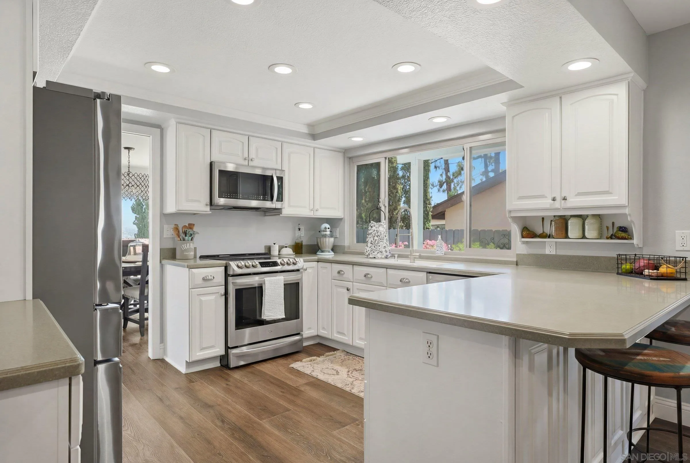 https://cdn.realtyfeed.com/cdn/127/260008222/28bc12ae9ff0b32d149b989cf2ba22f0.webp