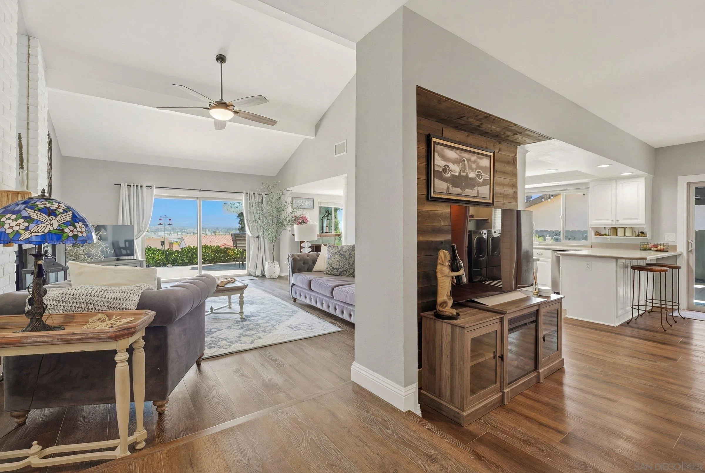 https://cdn.realtyfeed.com/cdn/127/260008222/2a74dad61be6c7e2b387e7d6240a26f3.webp