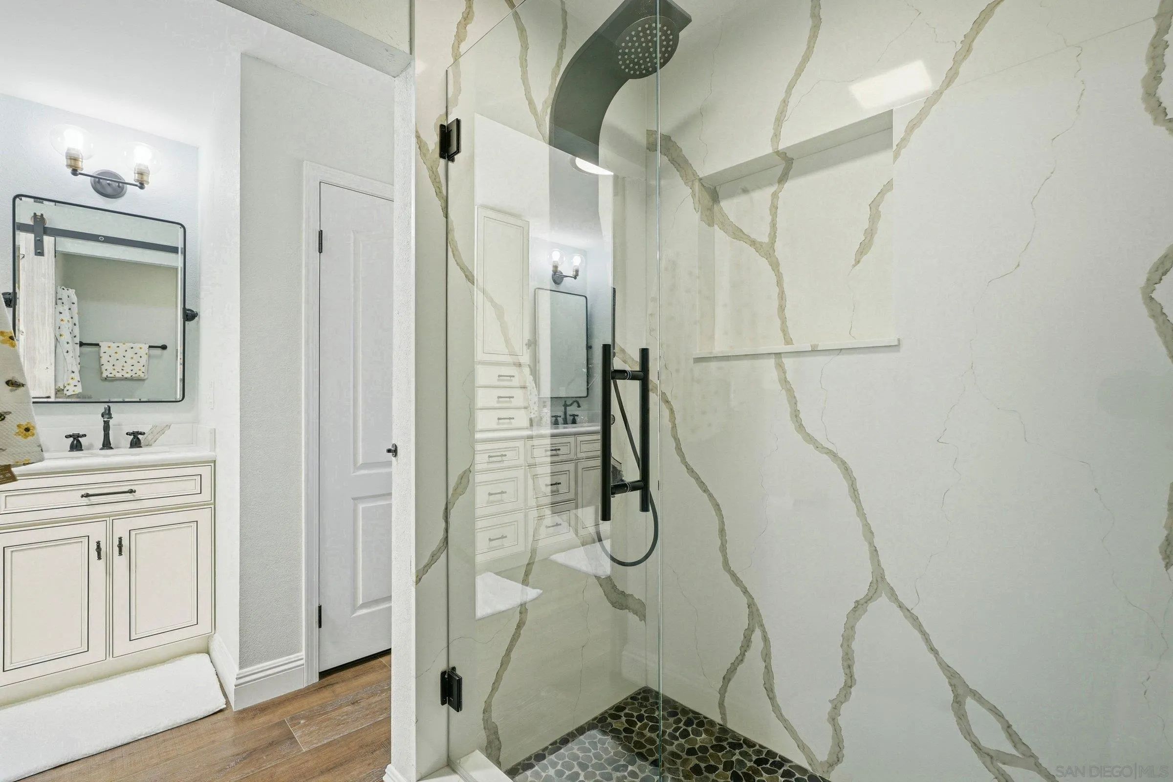 https://cdn.realtyfeed.com/cdn/127/260008222/5d98bc28c2cf5ddae4ff708ab45bdaa0.webp