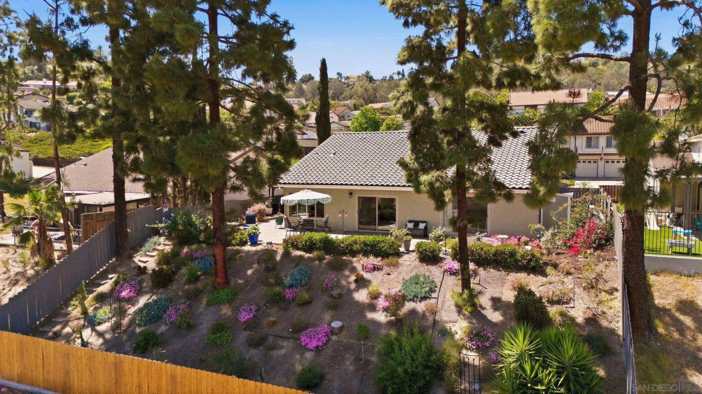https://cdn.realtyfeed.com/cdn/127/260008222/807742b720dfd0b4a8a1edcae8066d70.webp