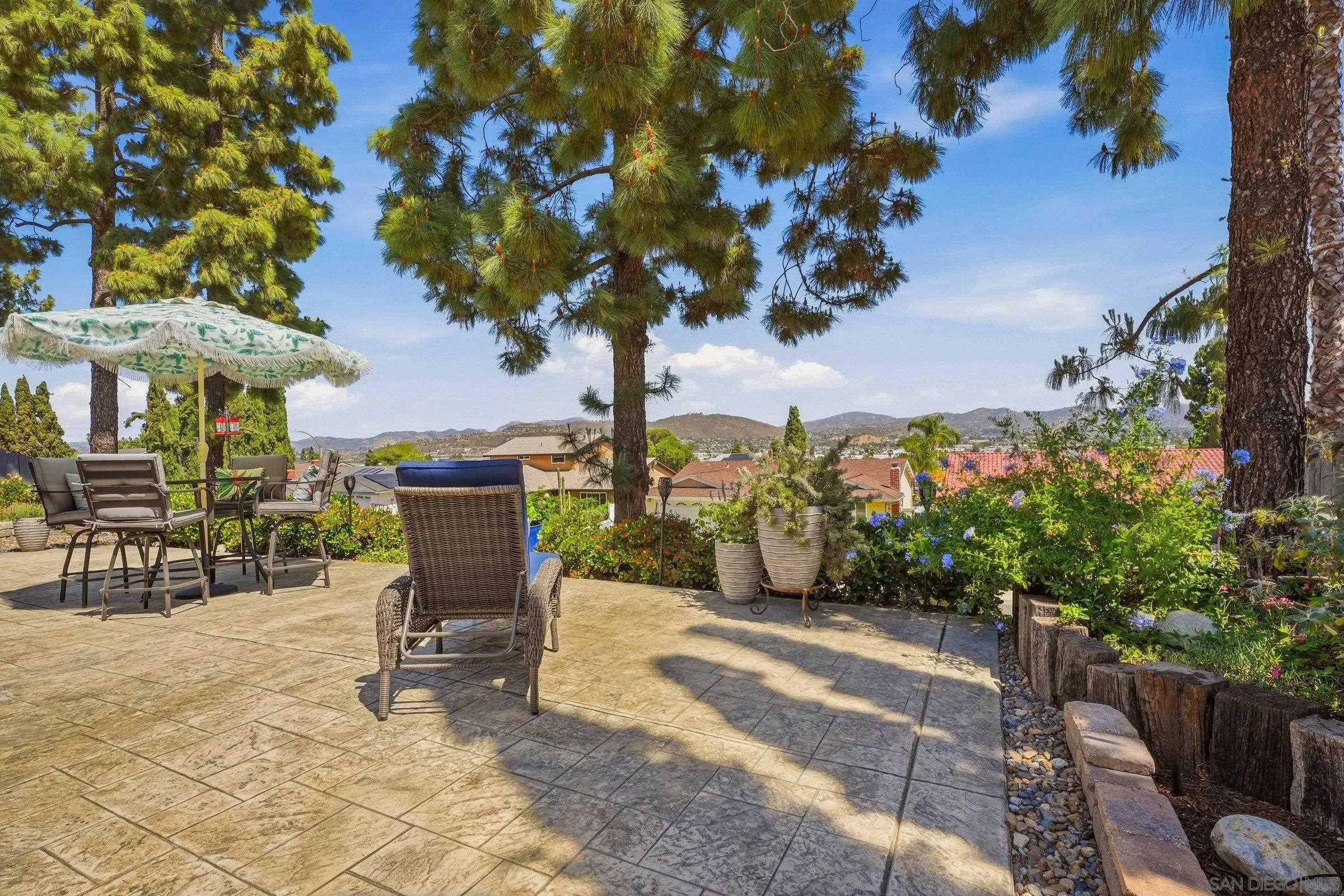 https://cdn.realtyfeed.com/cdn/127/260008222/8152b9261ed0ea19a2149dfb280d112a.webp