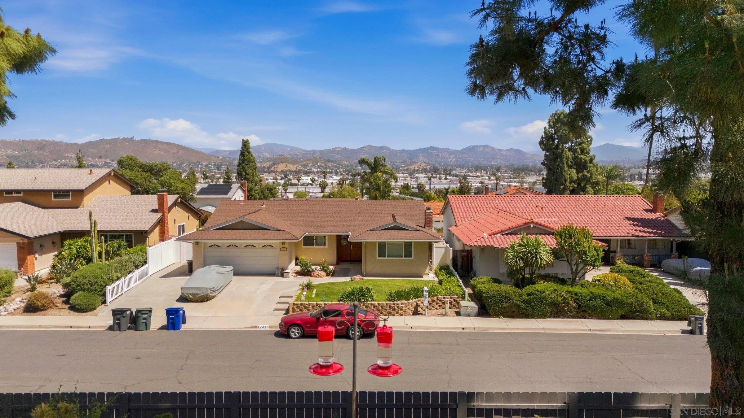https://cdn.realtyfeed.com/cdn/127/260008222/82430b903f0105ce2bf9383f6d3c7e23.webp