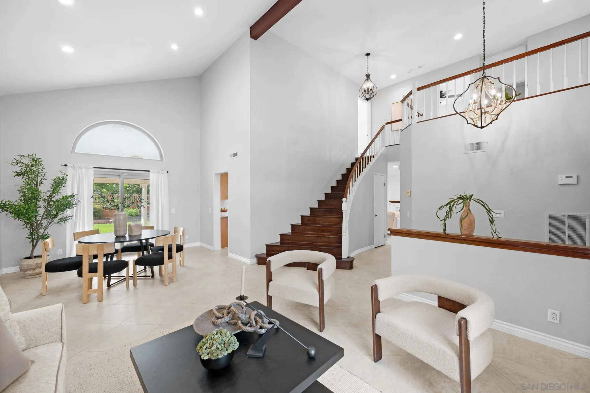 https://cdn.realtyfeed.com/cdn/127/260008225/1385ec3e6bdbcff8ed1e5ce538c274f8.webp
