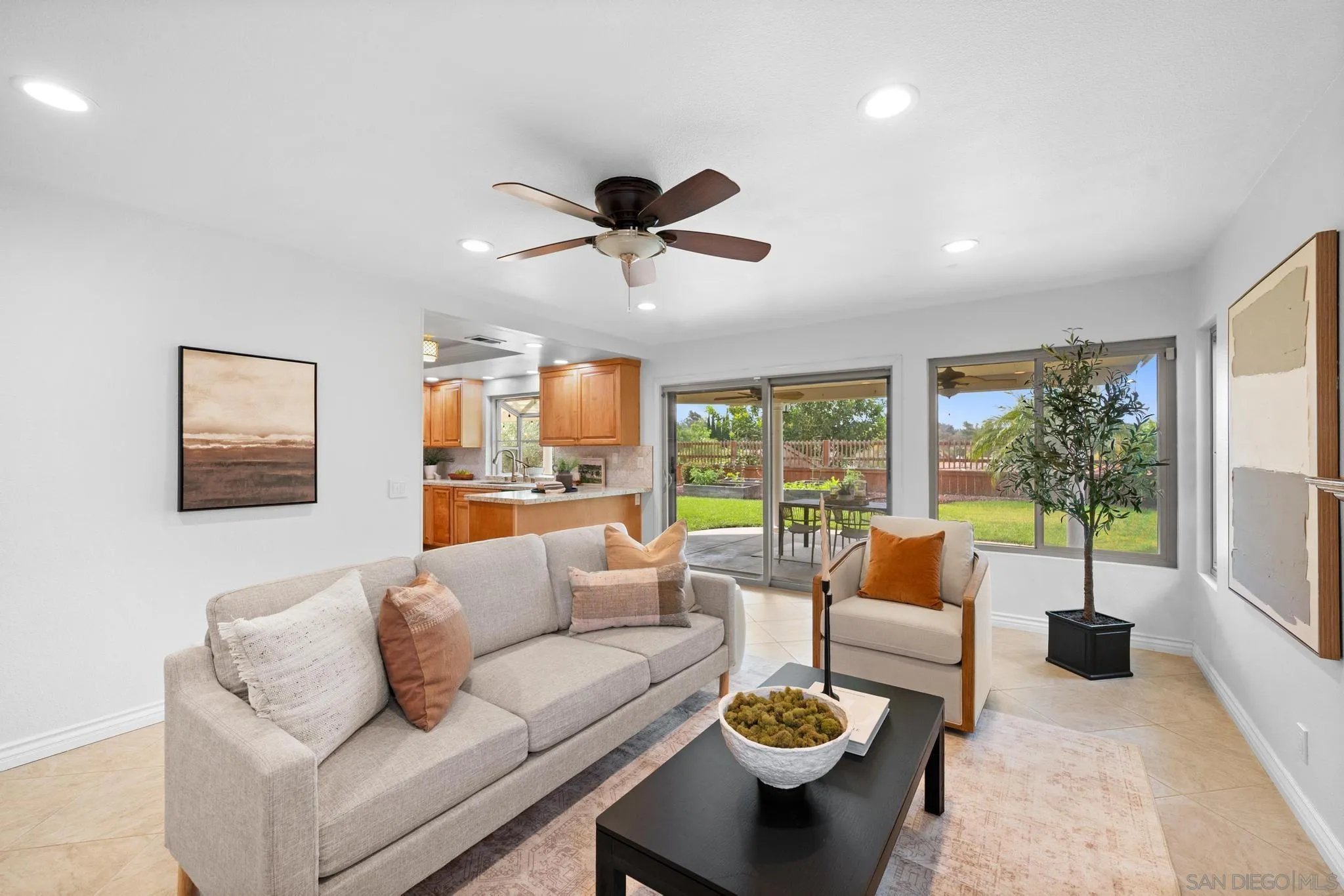 https://cdn.realtyfeed.com/cdn/127/260008225/5638b15a6f854677cff1d086b13a7d49.webp