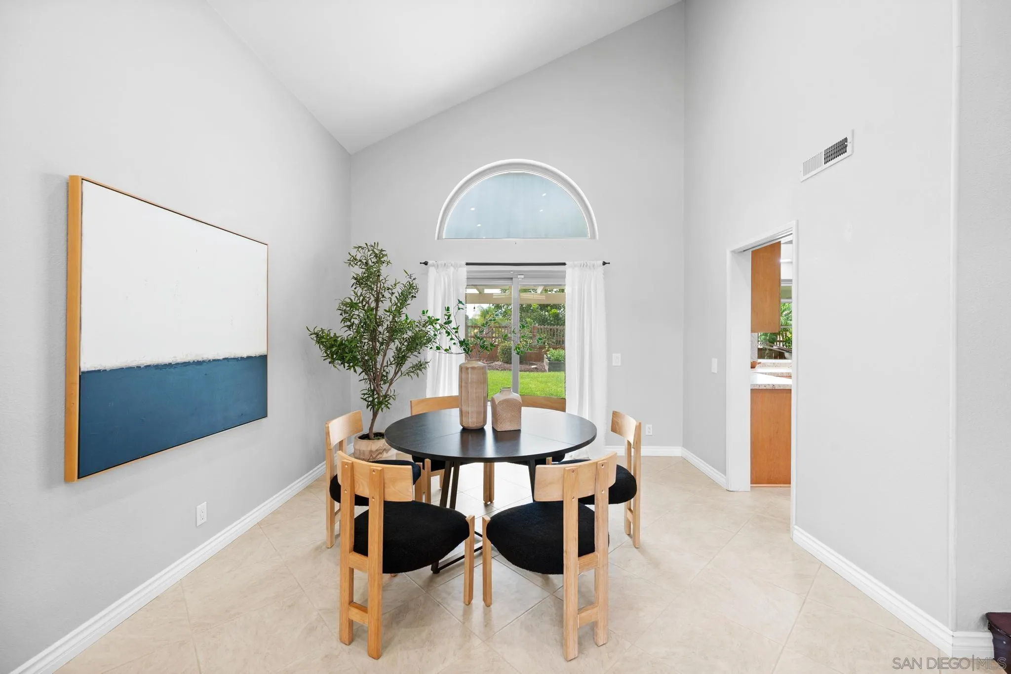 https://cdn.realtyfeed.com/cdn/127/260008225/59b4dc5d90a2cc223762155c329038a2.webp