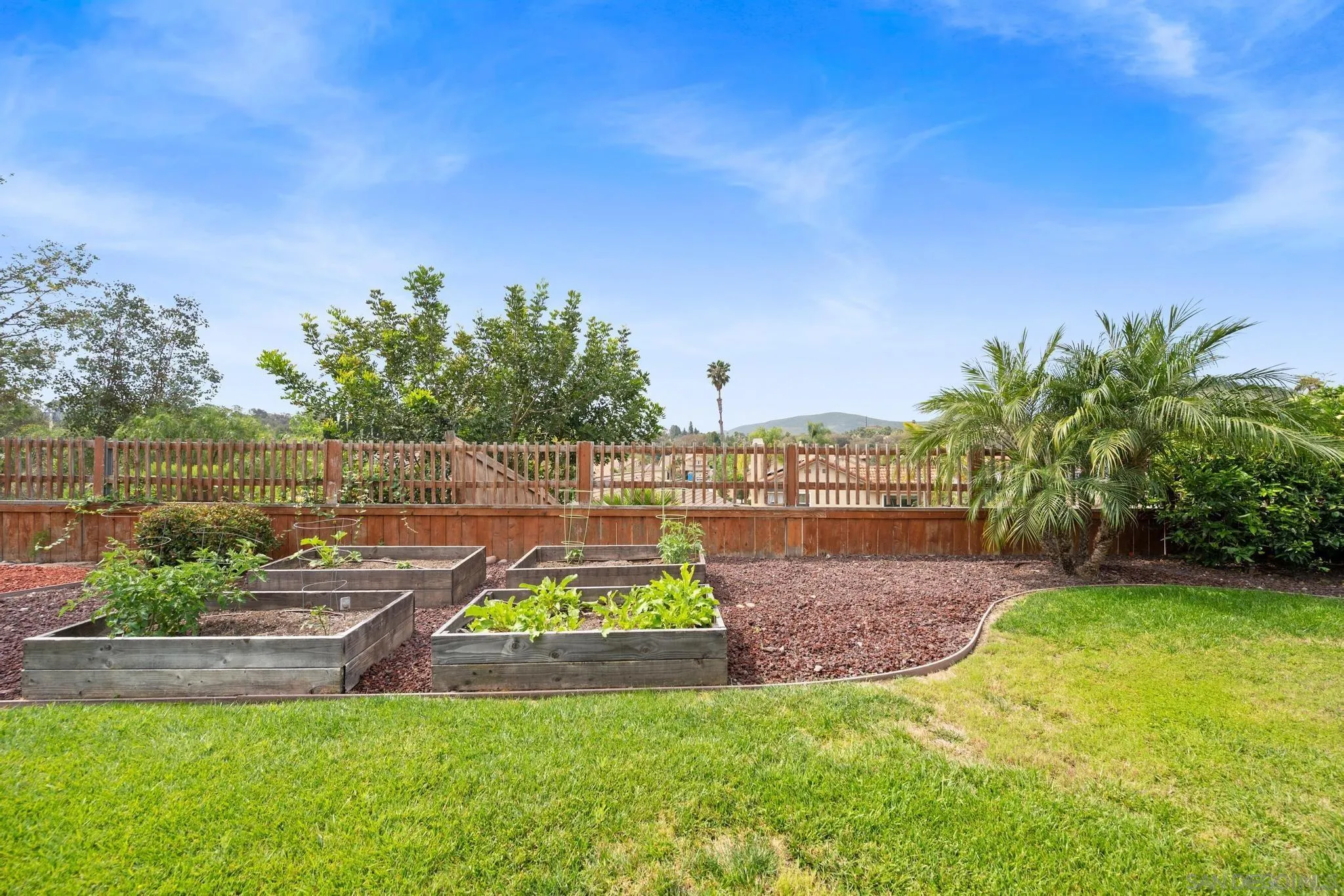 https://cdn.realtyfeed.com/cdn/127/260008225/87b5bd582c1b9ad5c593c6ec3aacd512.webp