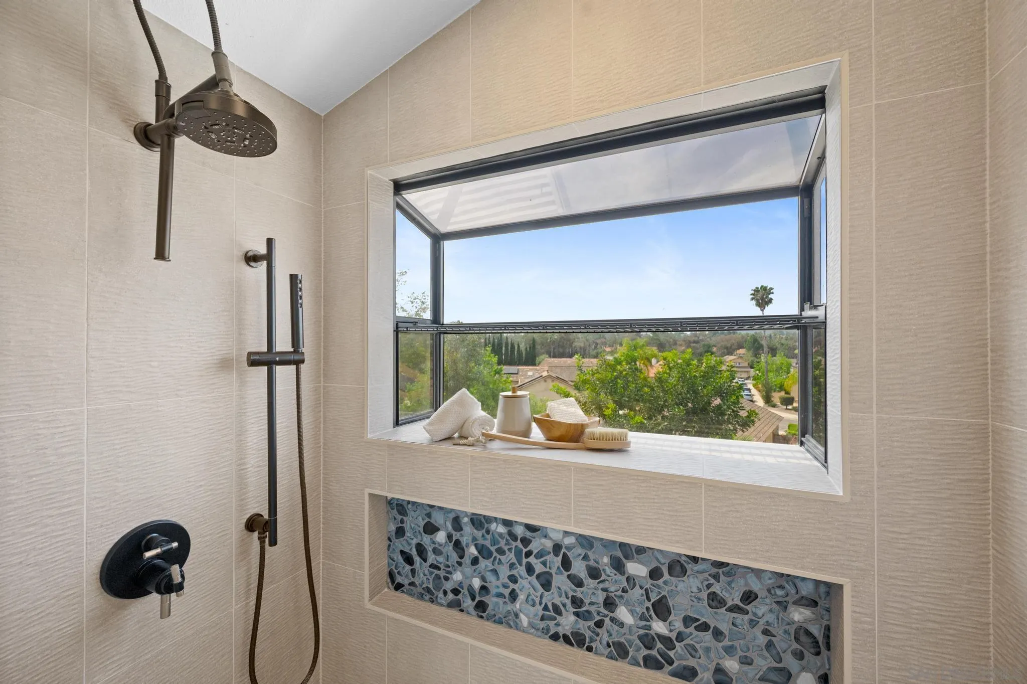 https://cdn.realtyfeed.com/cdn/127/260008225/b0c67c9fa3dac11ebd83a36d6ba9ff13.webp