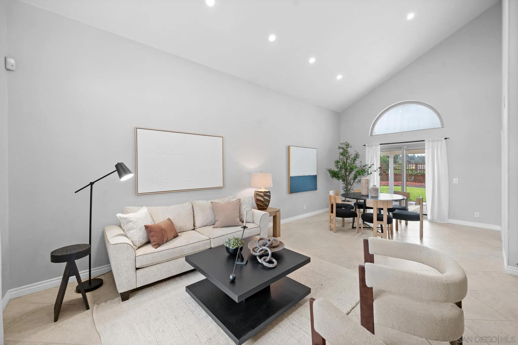 https://cdn.realtyfeed.com/cdn/127/260008225/f16d2661436f5f7558a14f50ea26219c.webp