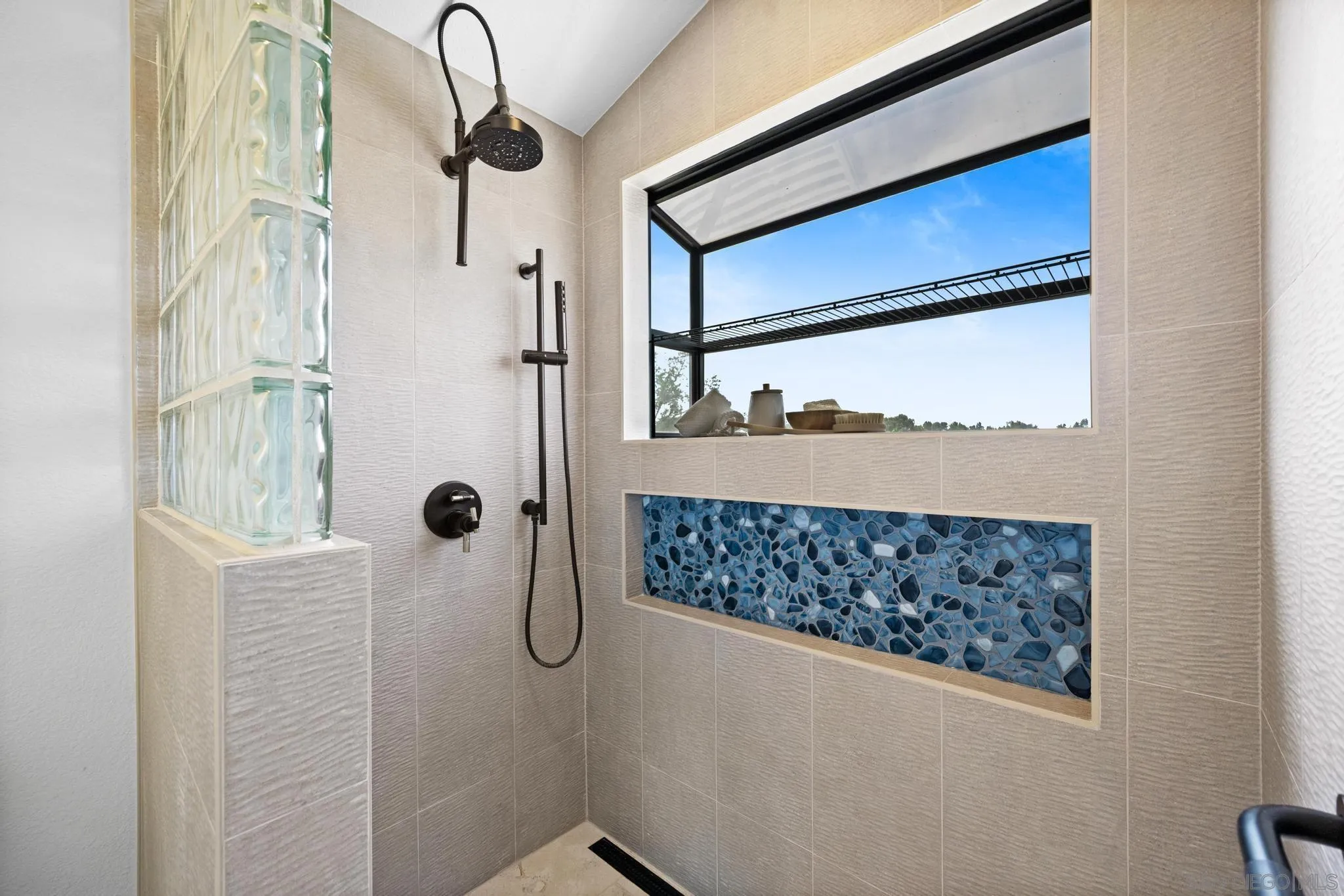 https://cdn.realtyfeed.com/cdn/127/260008225/f172c660b00a83ca047bf931e3214332.webp