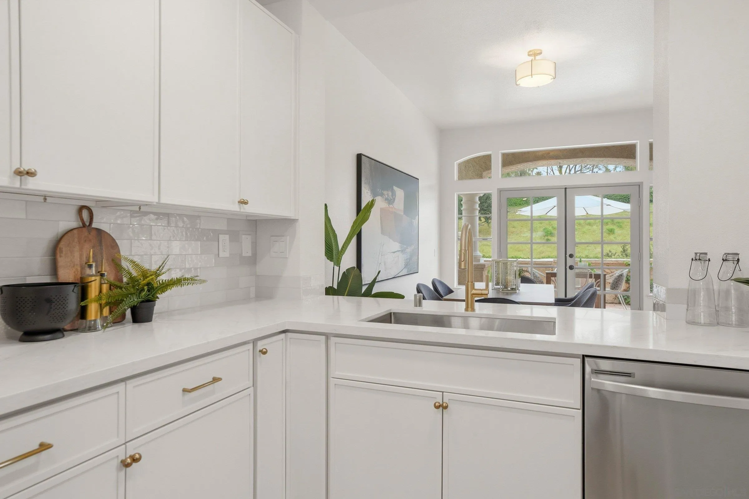 Photo #9: 260008227 Listing: Photo #9