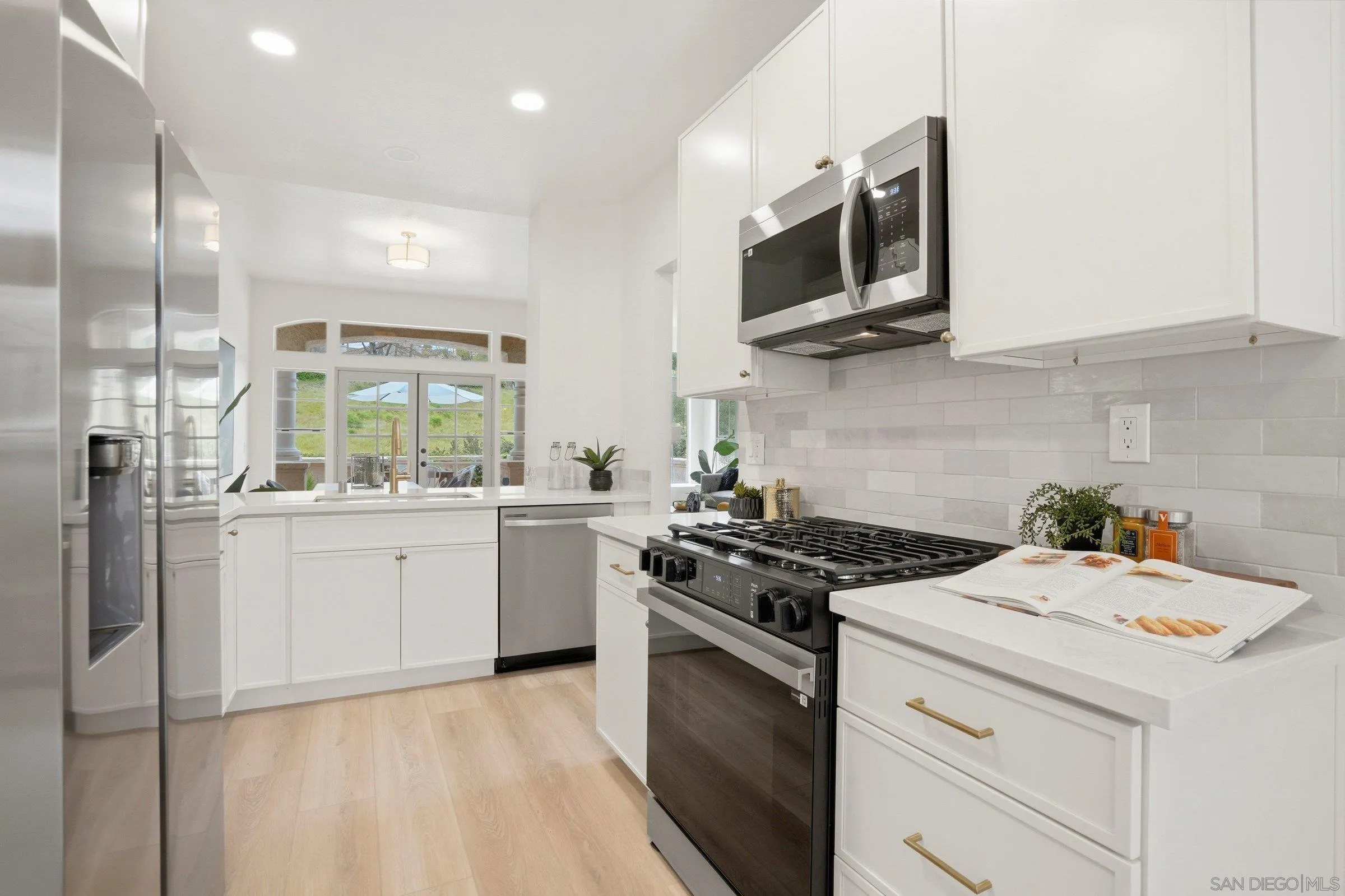 Photo #7: 260008227 Listing: Photo #7