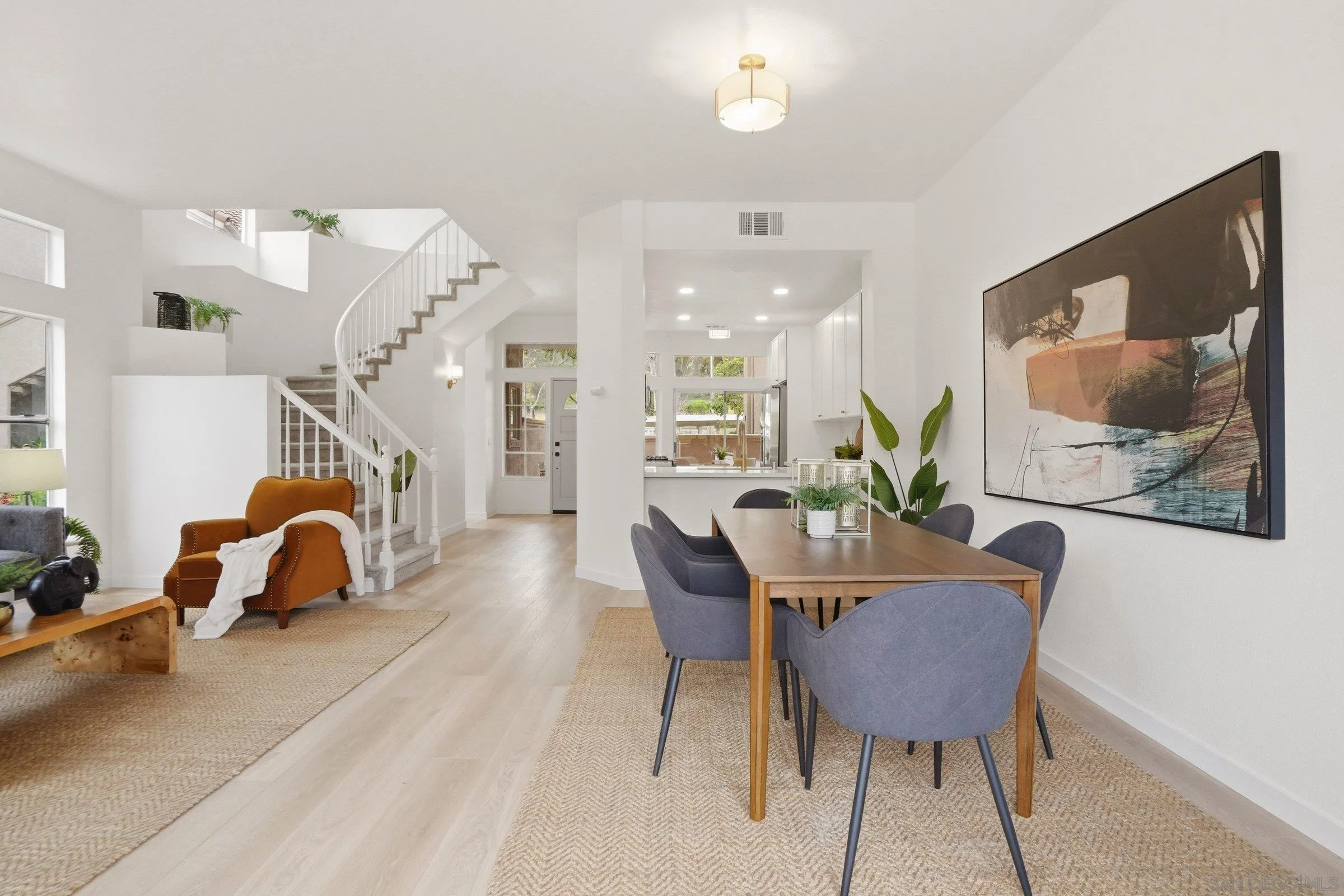 Photo #3: 260008227 Listing: Photo #3