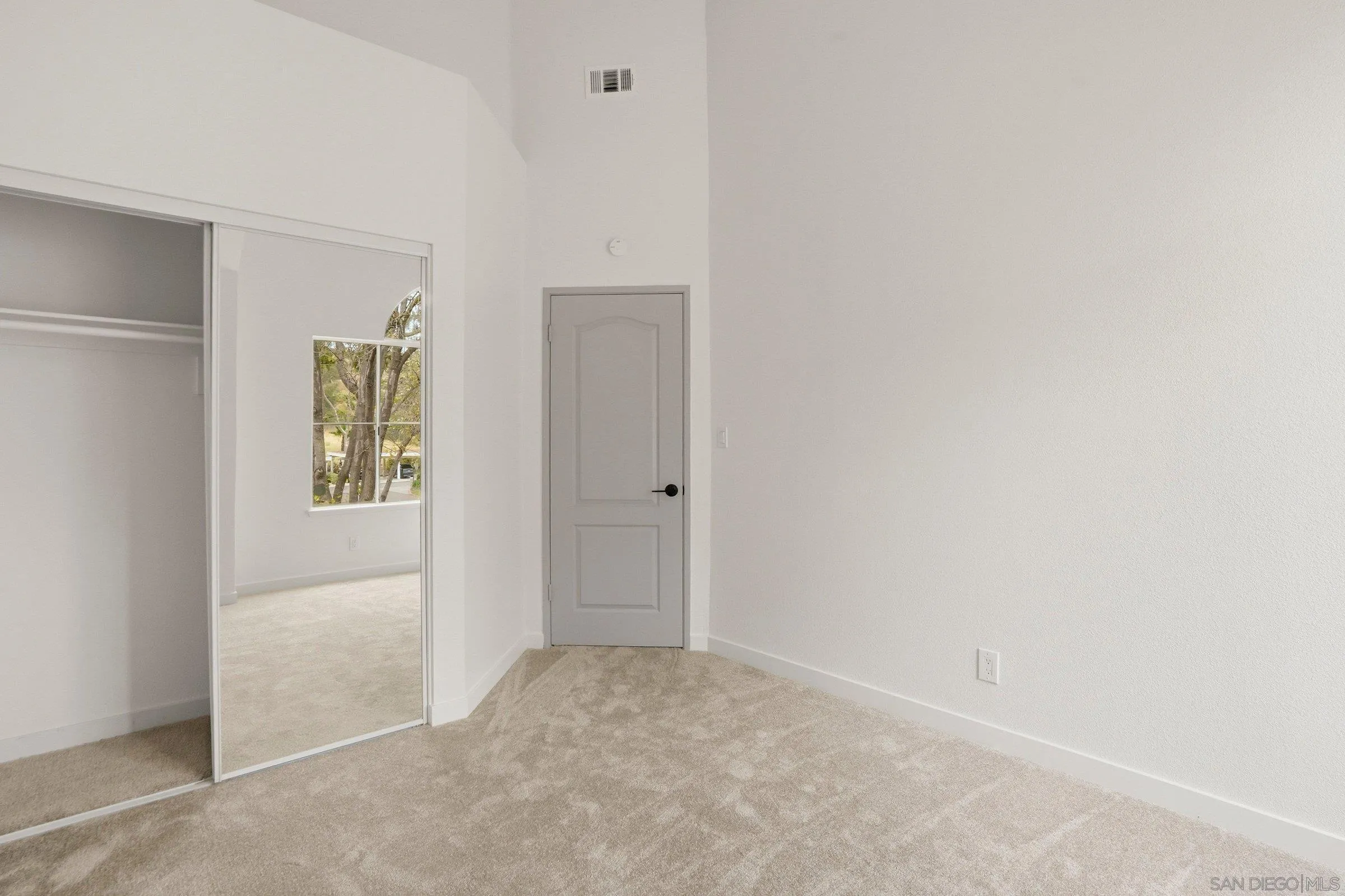 Photo #25: 260008227 Listing: Photo #25