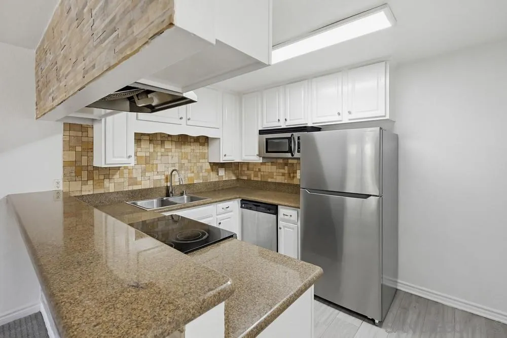 Photo #18: 260008232 Listing: Photo #18