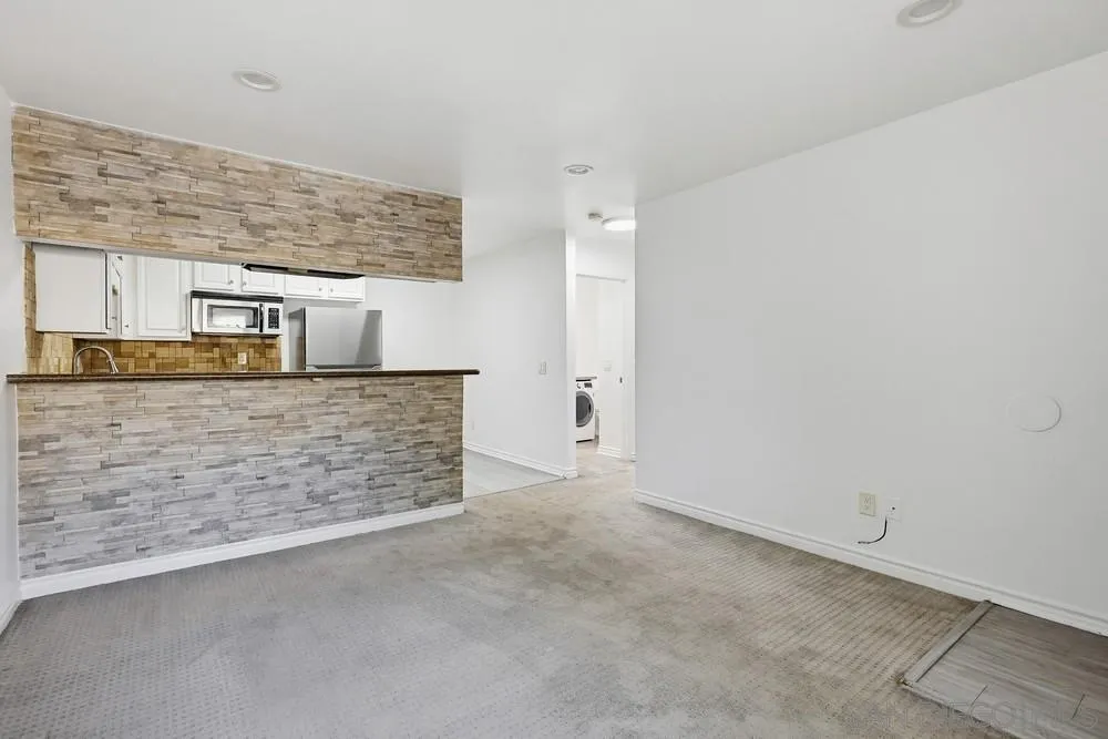 https://cdn.realtyfeed.com/cdn/127/260008232/6005f89de28e88825eed984883459186.webp