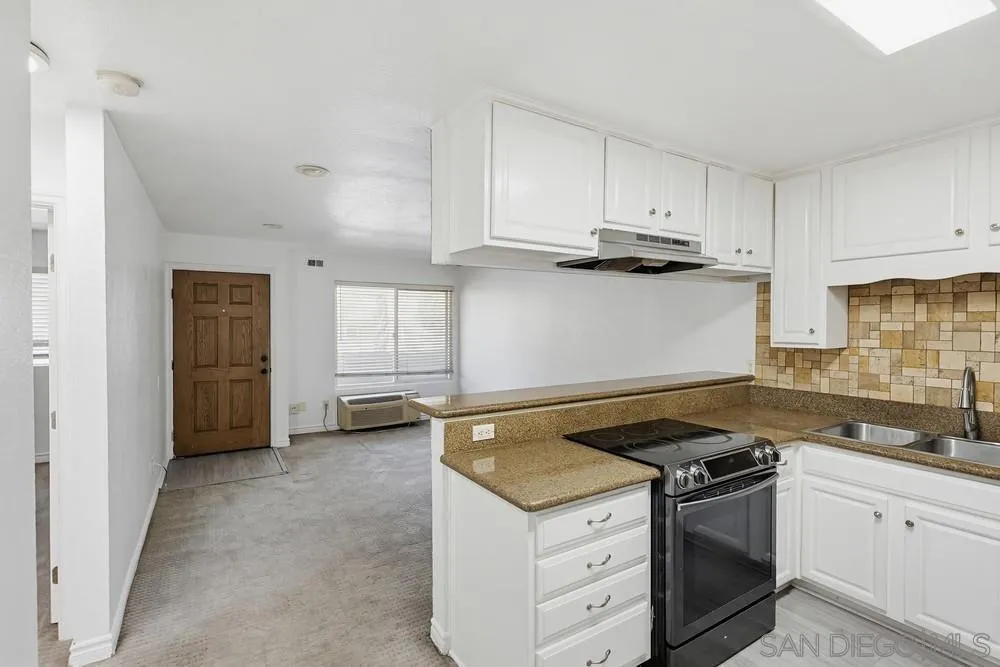 https://cdn.realtyfeed.com/cdn/127/260008232/85b9a50eab47c4ad5e997481290d3314.webp