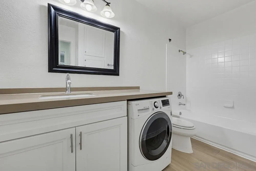 https://cdn.realtyfeed.com/cdn/127/260008232/f92d5967b974177fb671f5bb2966d8f4.webp