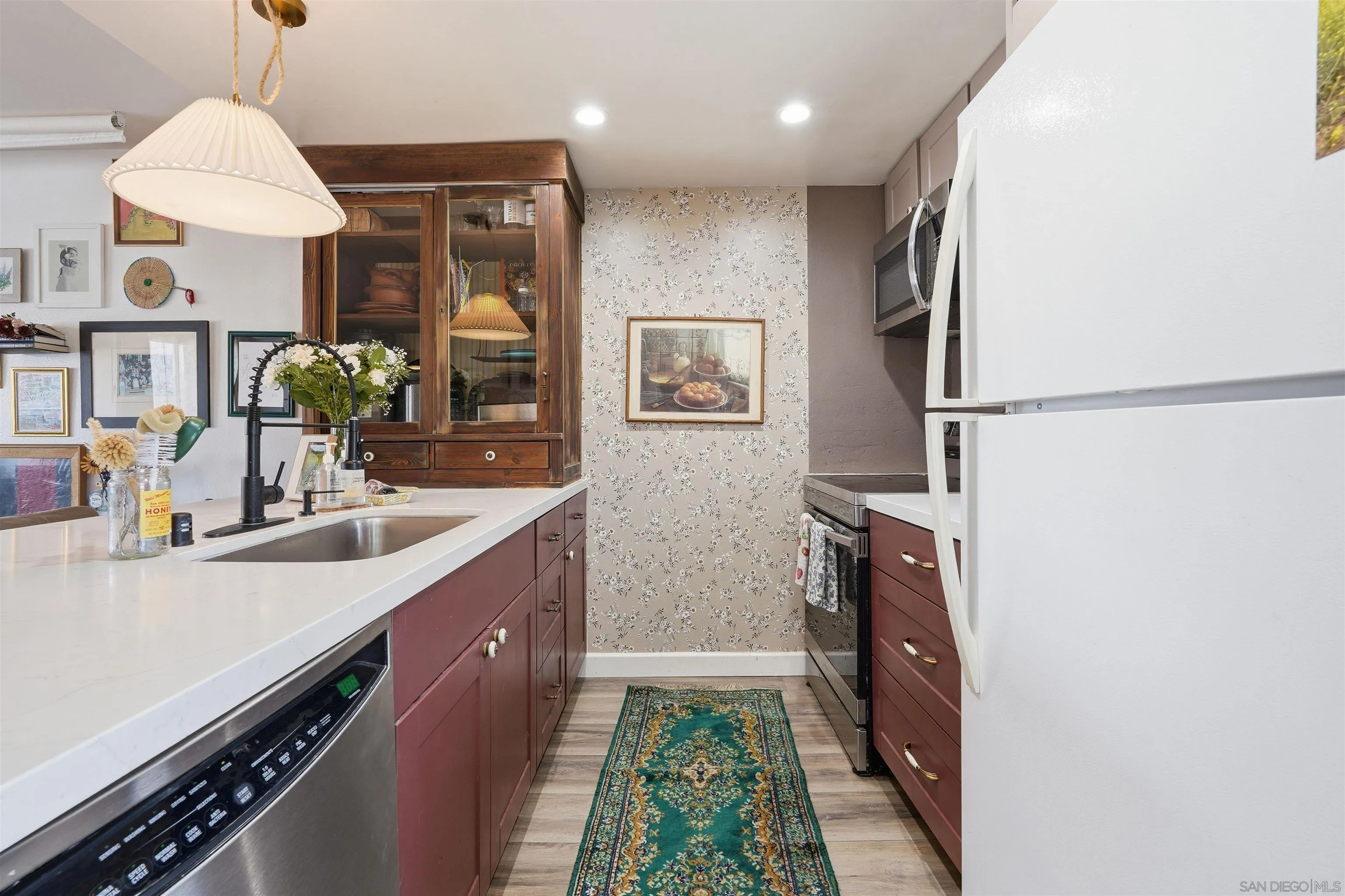 Photo #6: 260008234 Listing: Photo #6