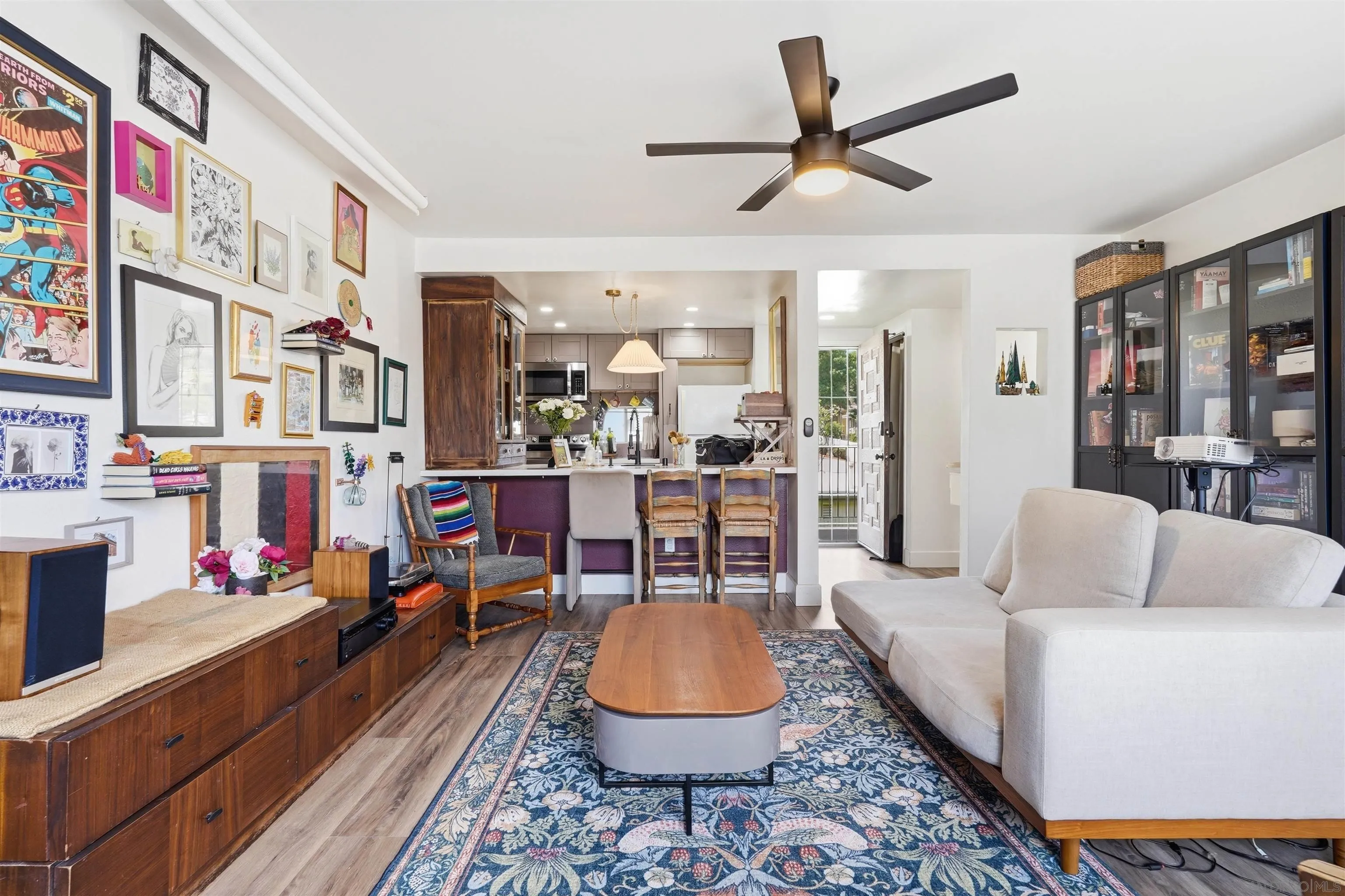 Photo #3: 260008234 Listing: Photo #3