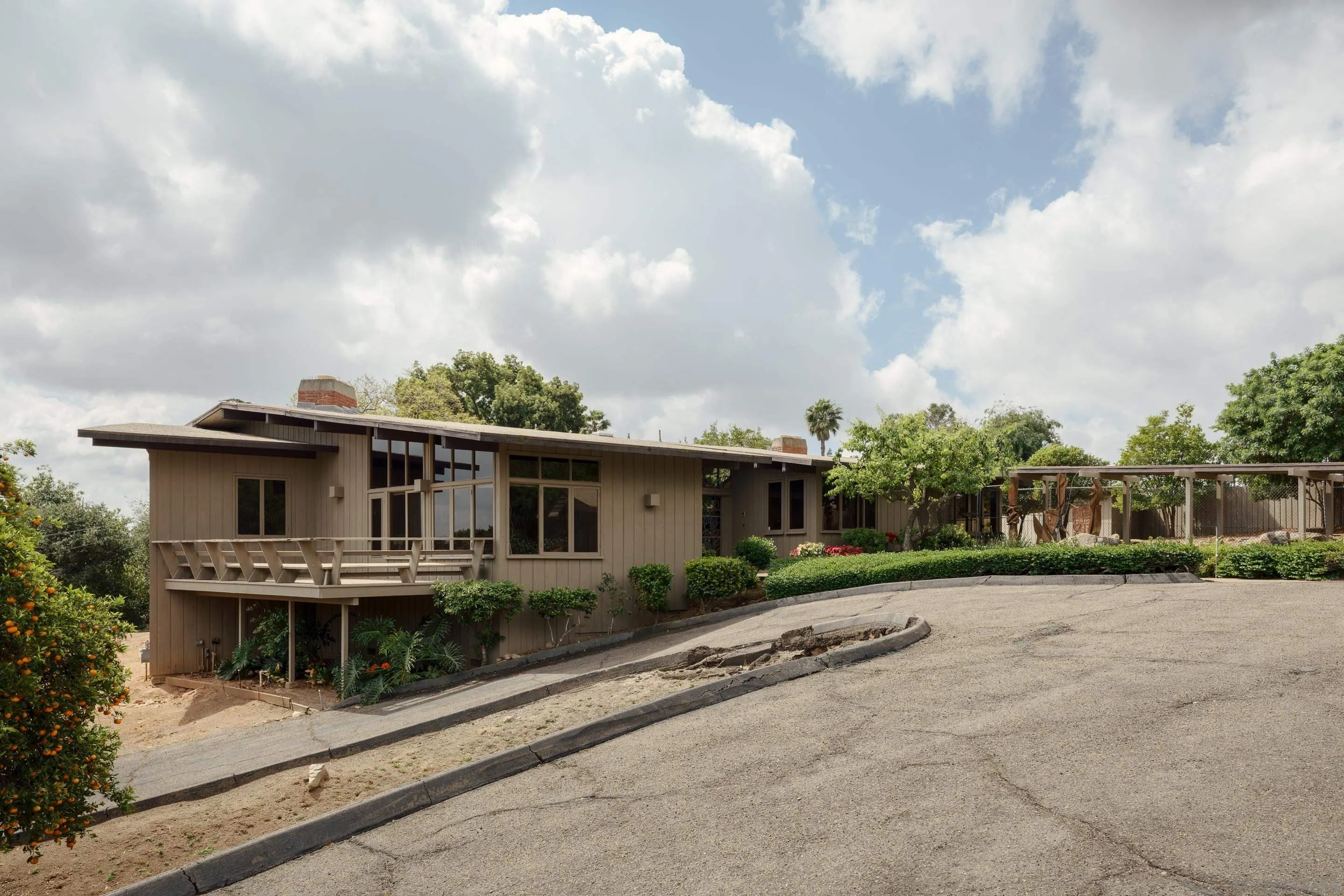 https://cdn.realtyfeed.com/cdn/127/260008237/1423af27dff91737ab56e0dbabbd2241.webp
