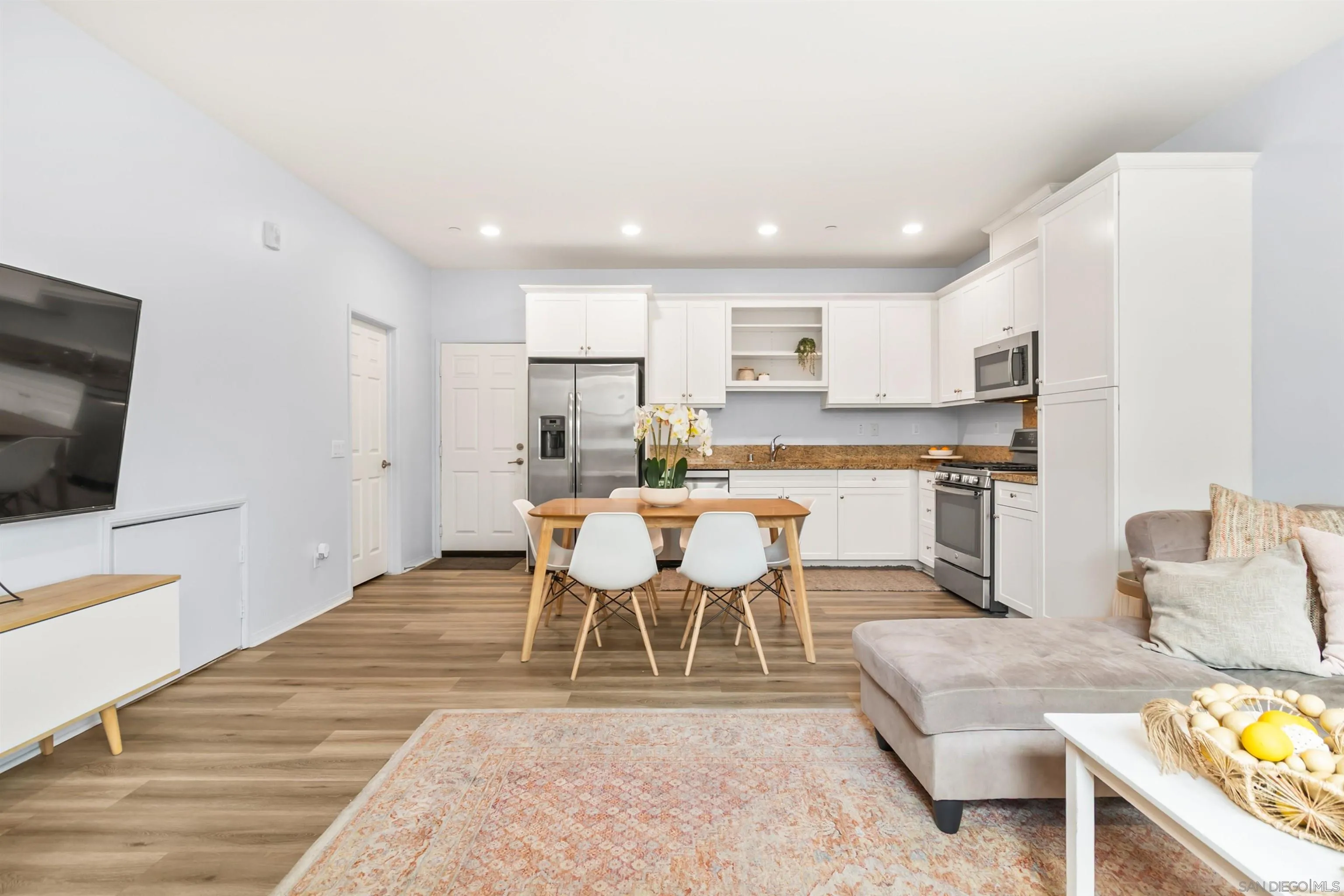 Photo #9: 260008238 Listing: Photo #9