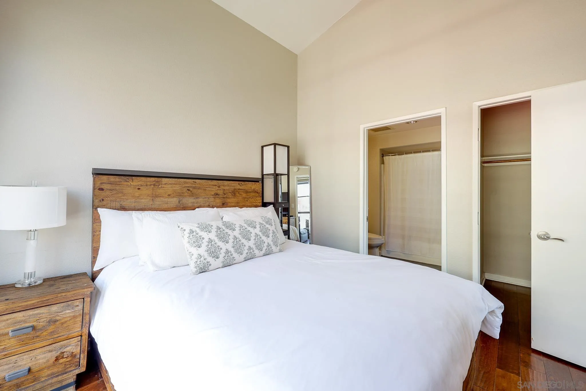 Photo #10: 260008239 Listing: Photo #10