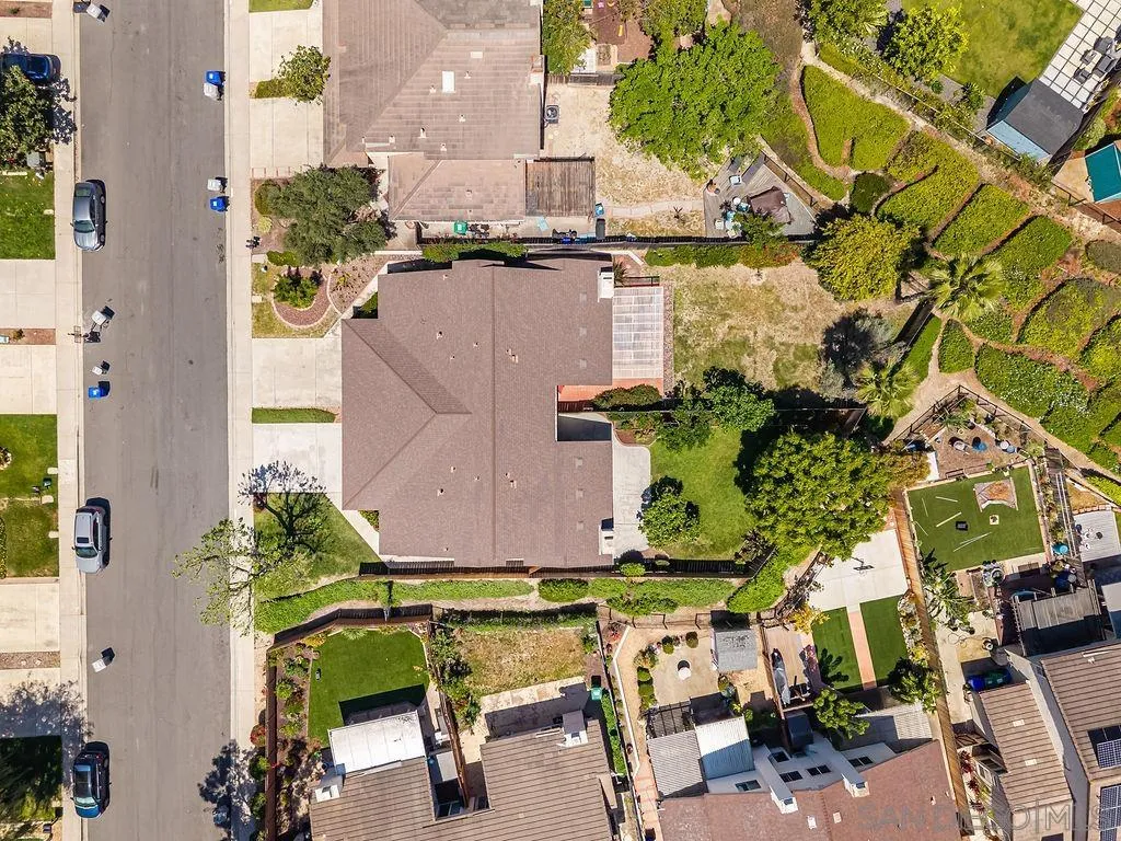 https://cdn.realtyfeed.com/cdn/127/260008240/80c4efd961d75afcba3200e05daaf10c.webp