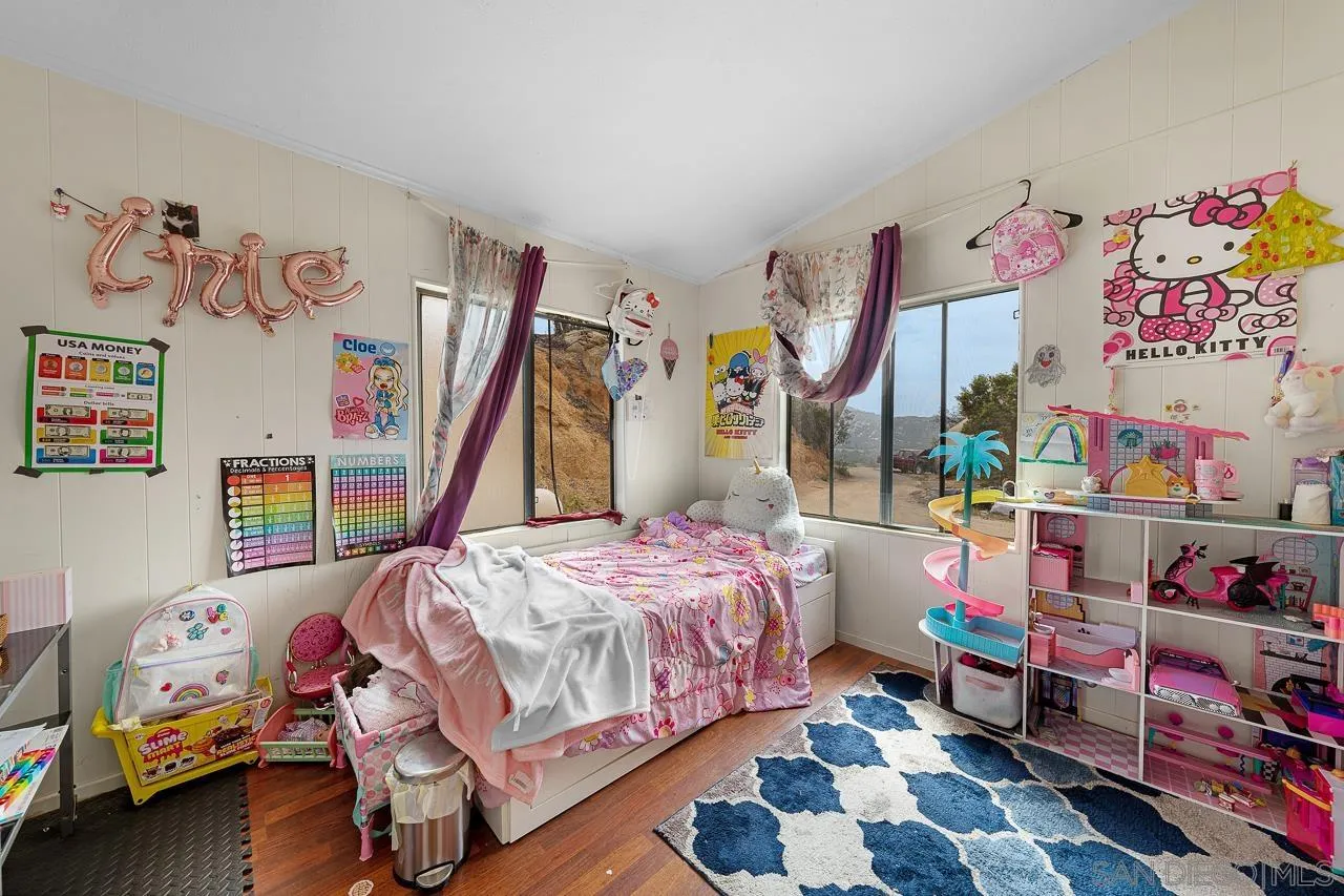 https://cdn.realtyfeed.com/cdn/127/260008243/06632f0e16dc78346f5f7c0339c17f4f.webp
