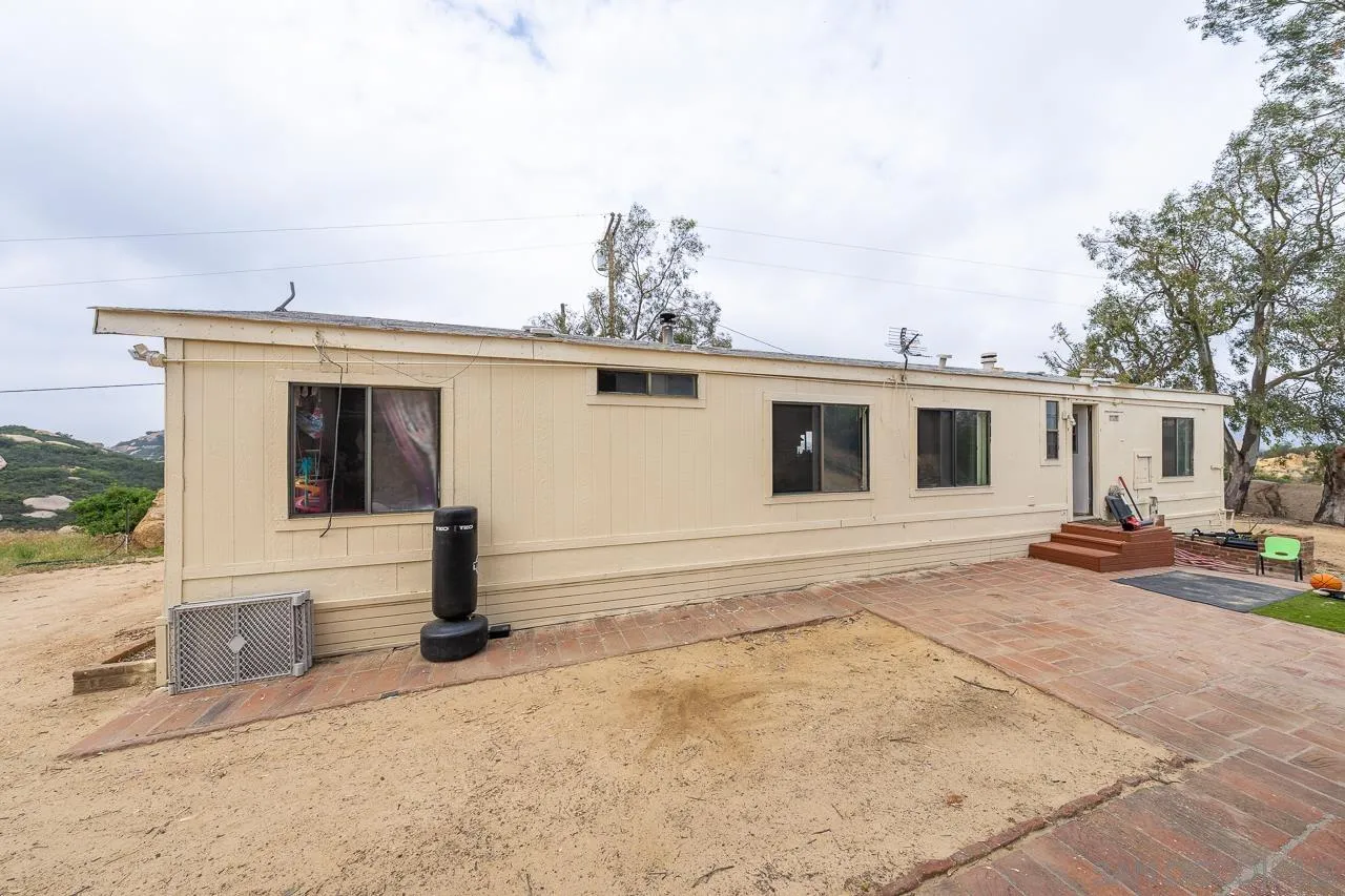 https://cdn.realtyfeed.com/cdn/127/260008243/3ad69edb13b3b1719fffdc364e35ace7.webp