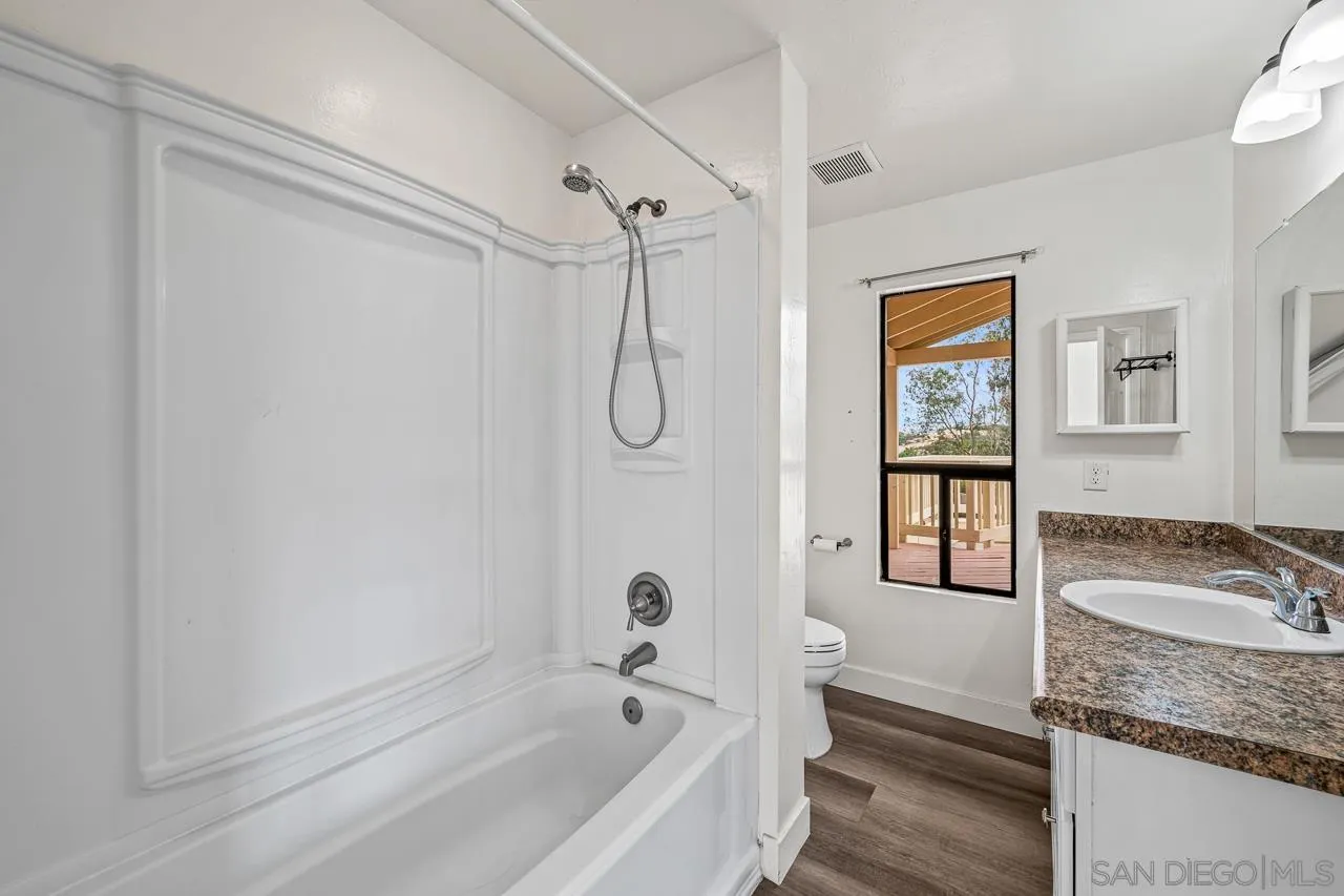 https://cdn.realtyfeed.com/cdn/127/260008243/ae0b51ab68b97d7c48595086cd069152.webp
