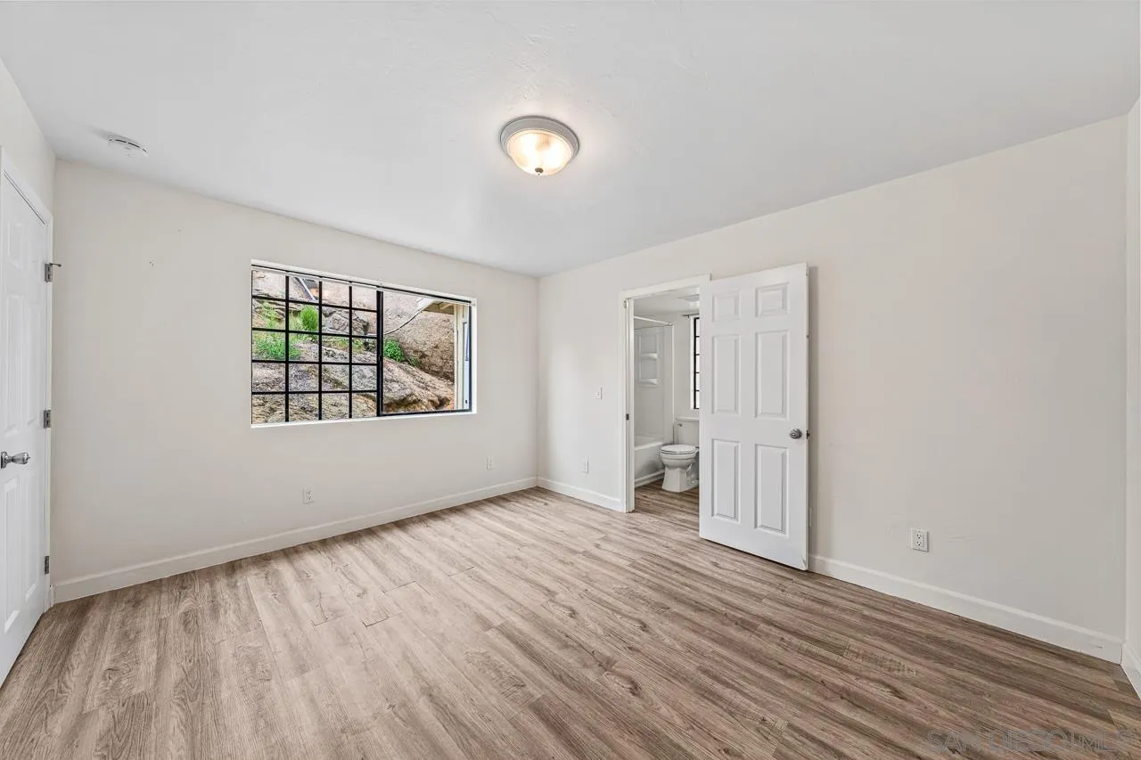 https://cdn.realtyfeed.com/cdn/127/260008243/c6987d002de9de7123774050e30fd433.webp